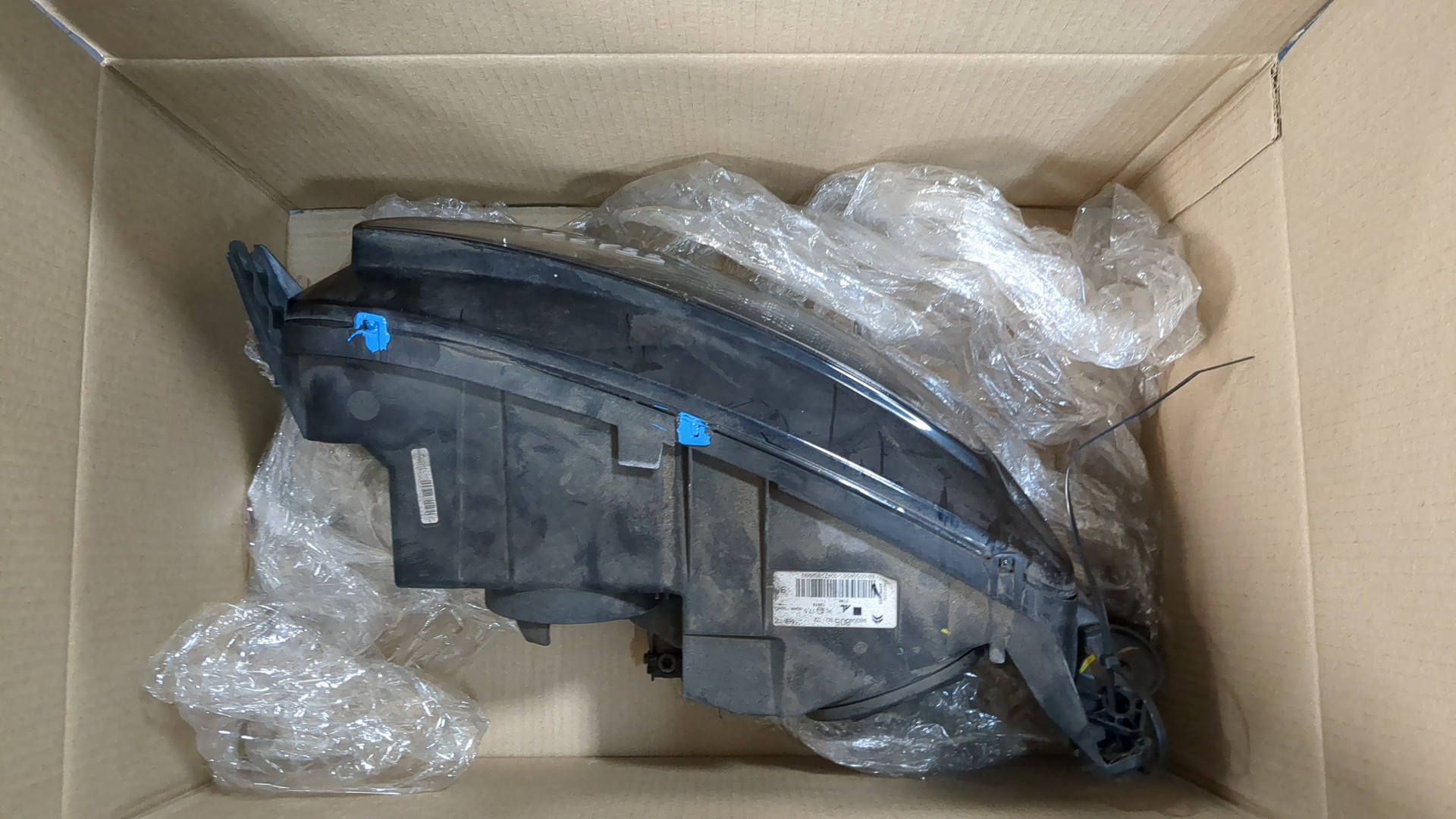 Фара правая