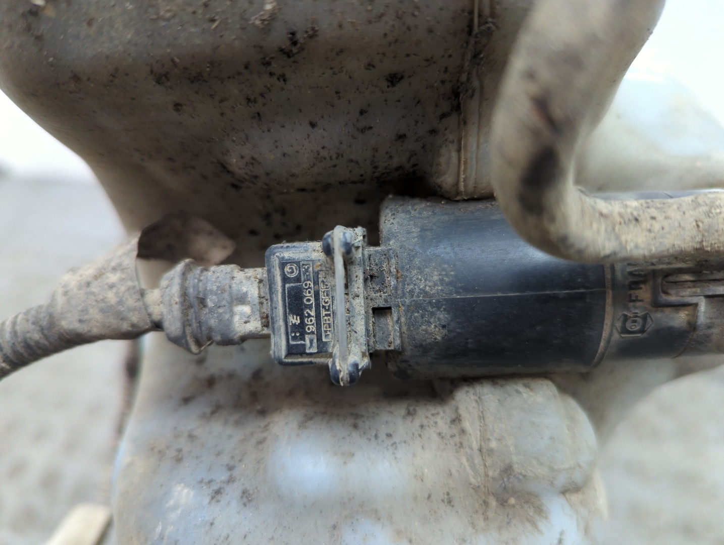 Бачок омывателя лобового стекла