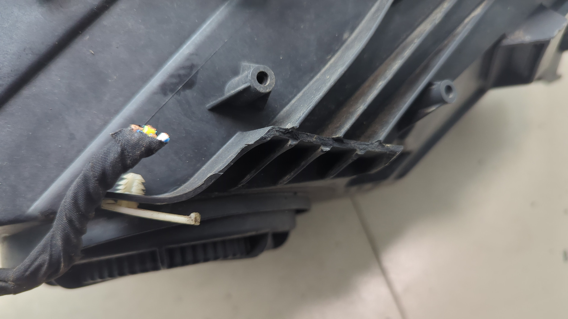 Фара правая