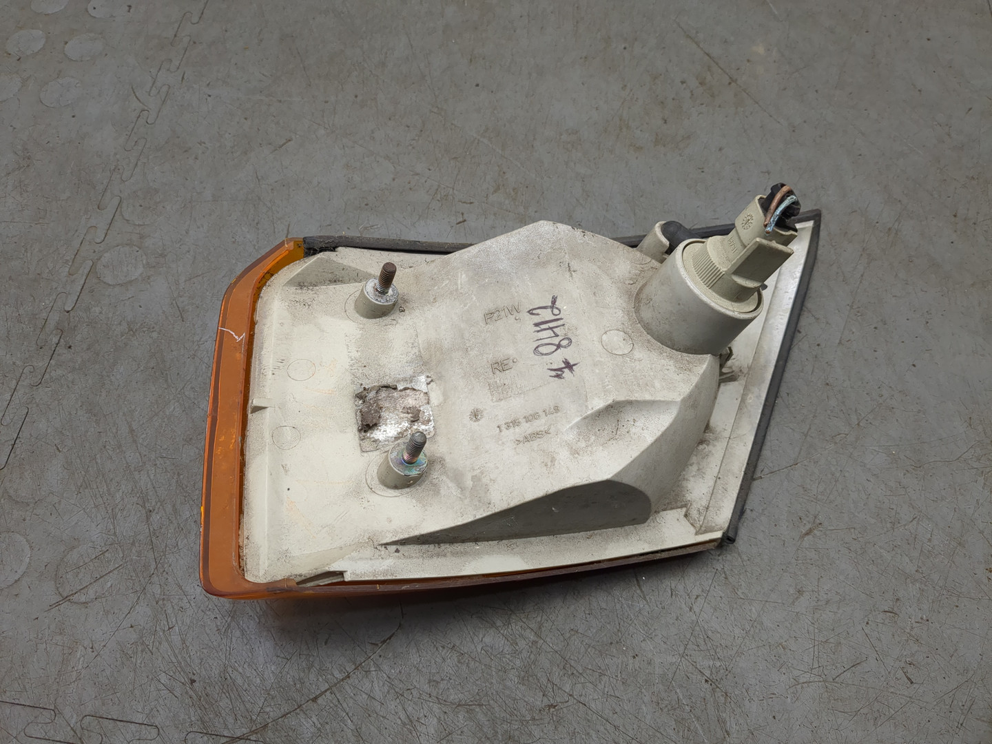 Повторитель на крыло правый