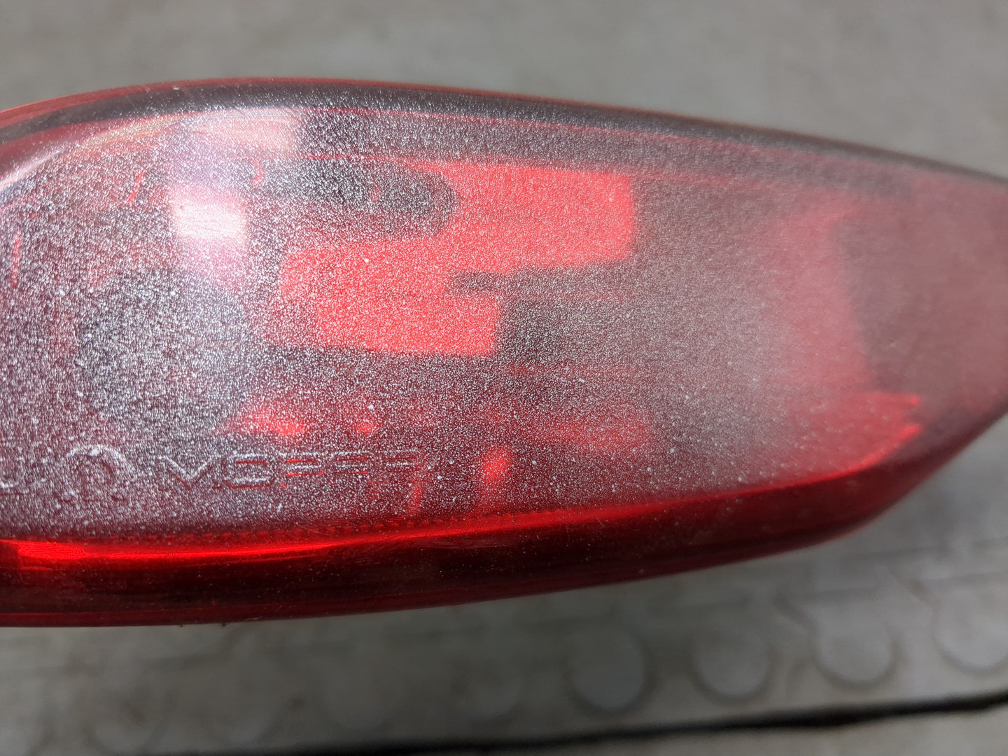 Фара противотуманная левая