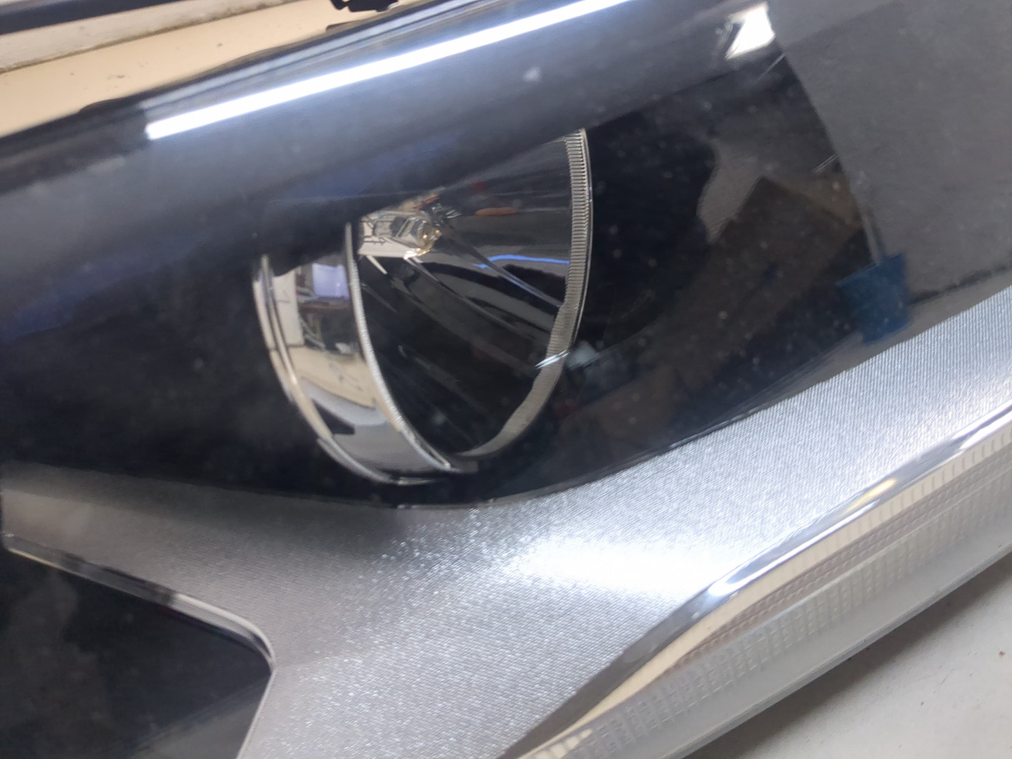 Фара правая