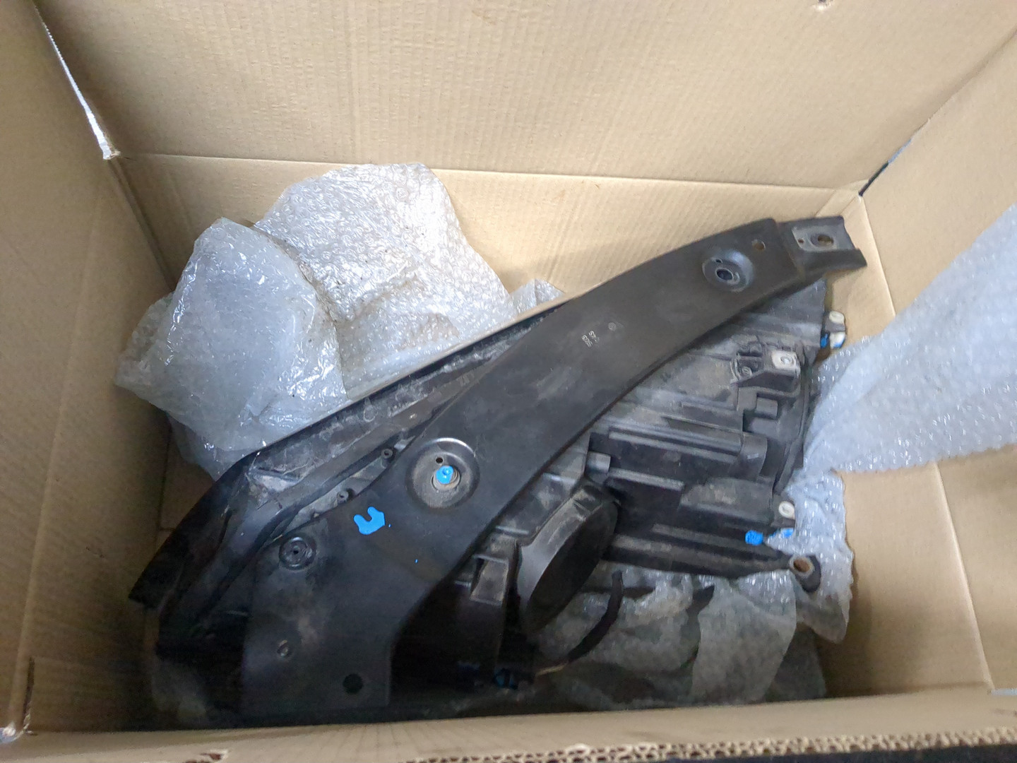 Фара правая