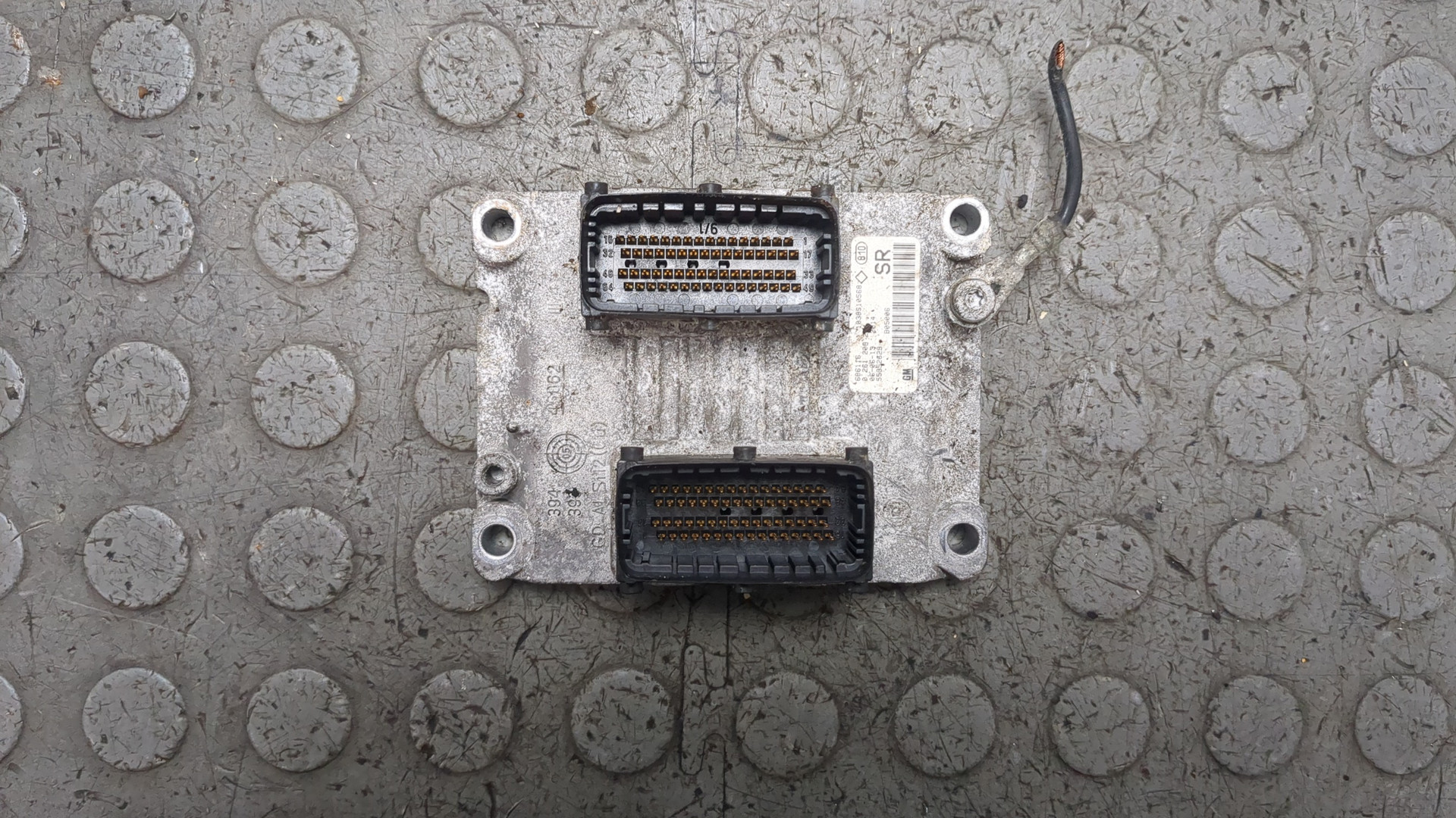 Блок управления двигателем