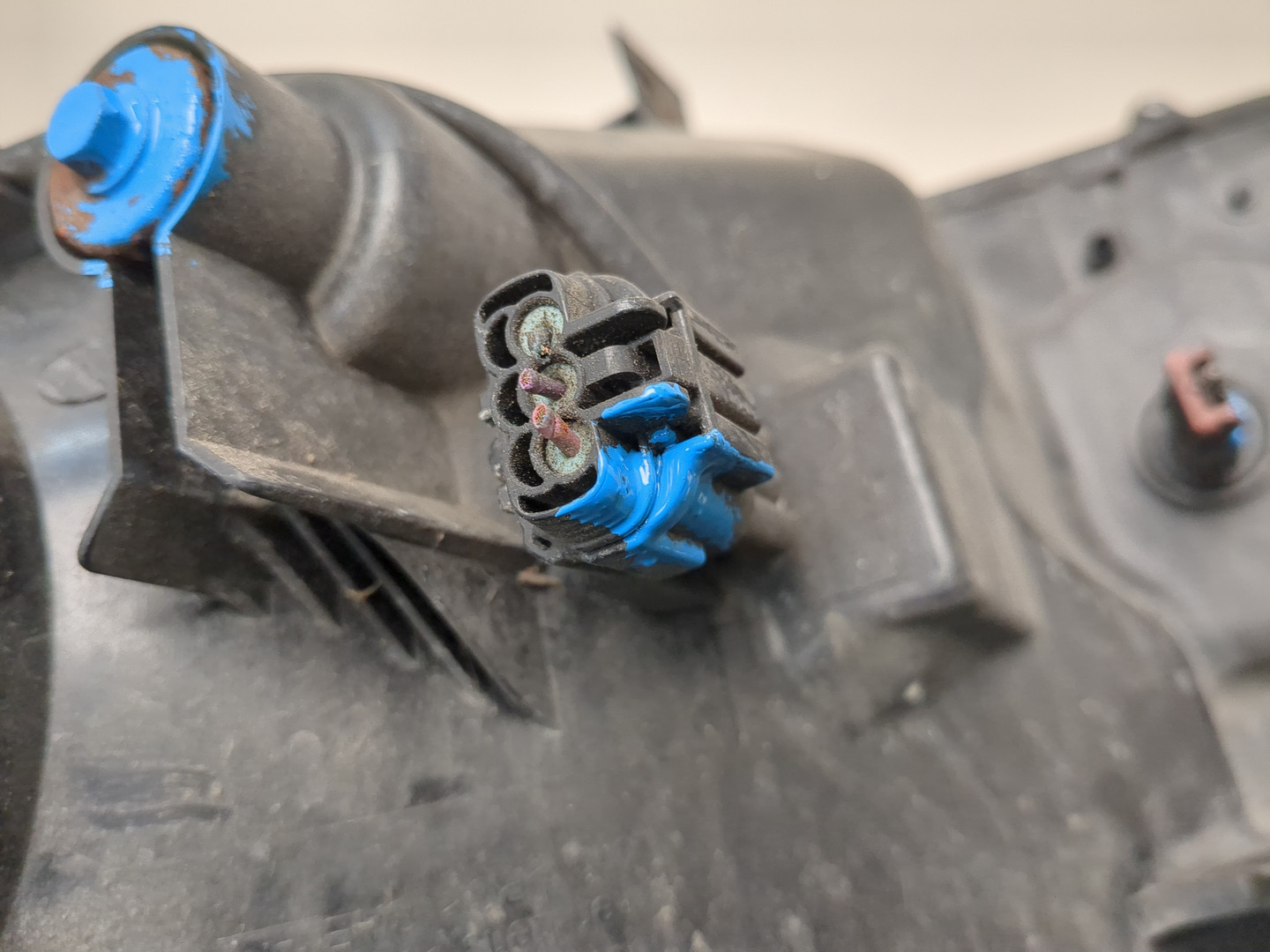 Фара правая