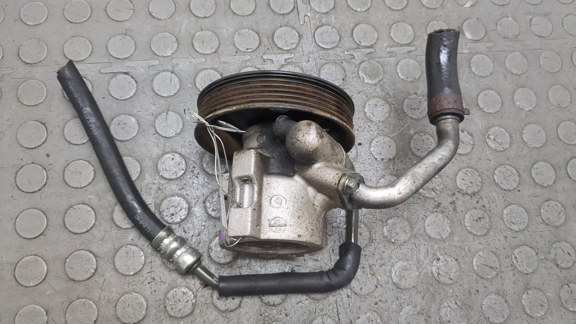 Насос ГУР (гидроусилитель руля)