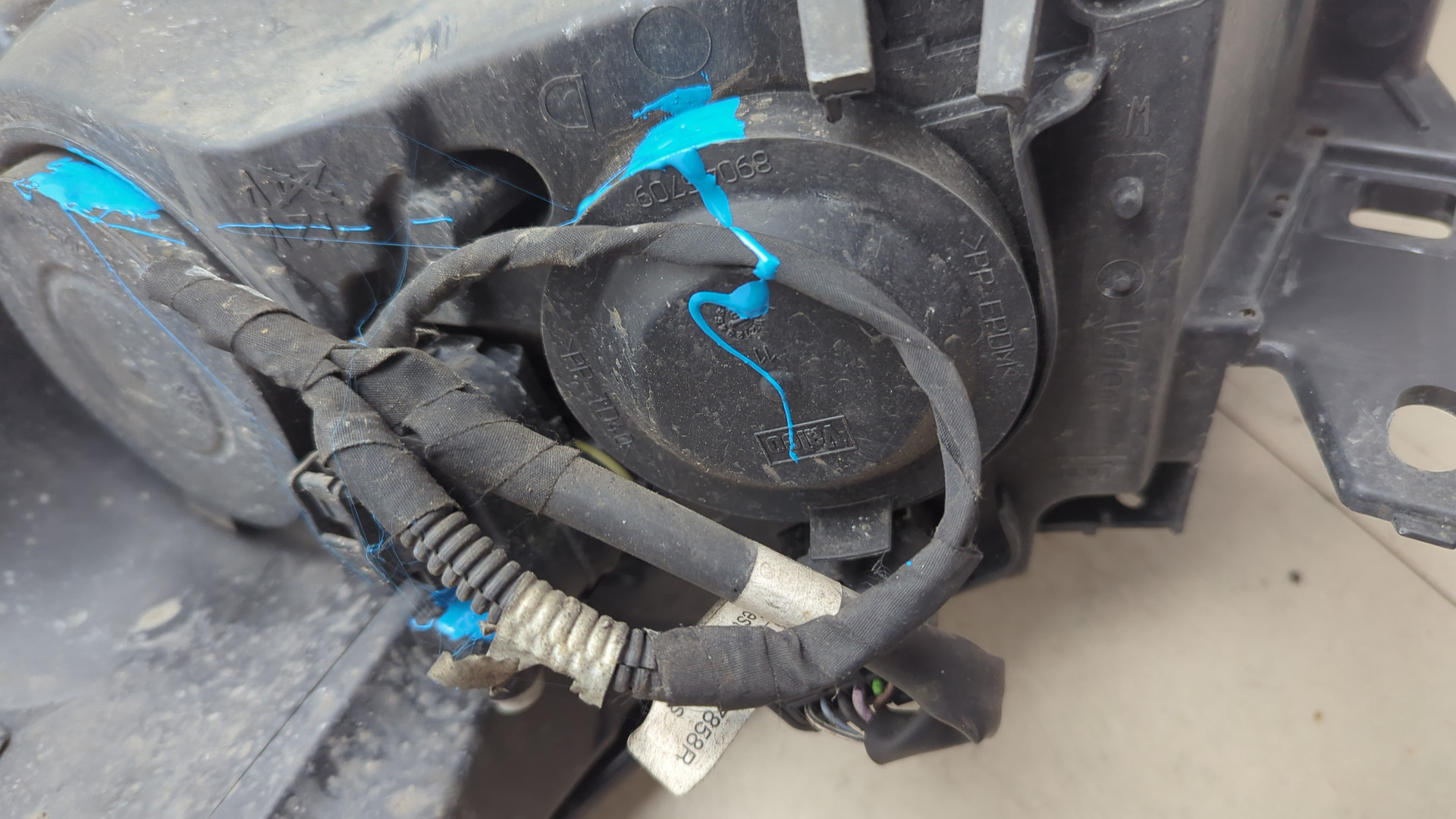 Фара правая