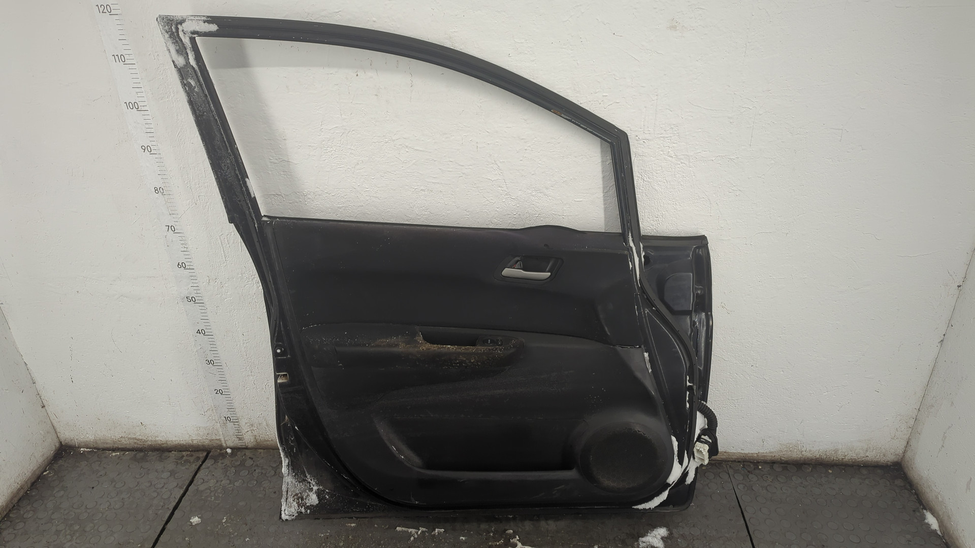 Дверь передняя левая