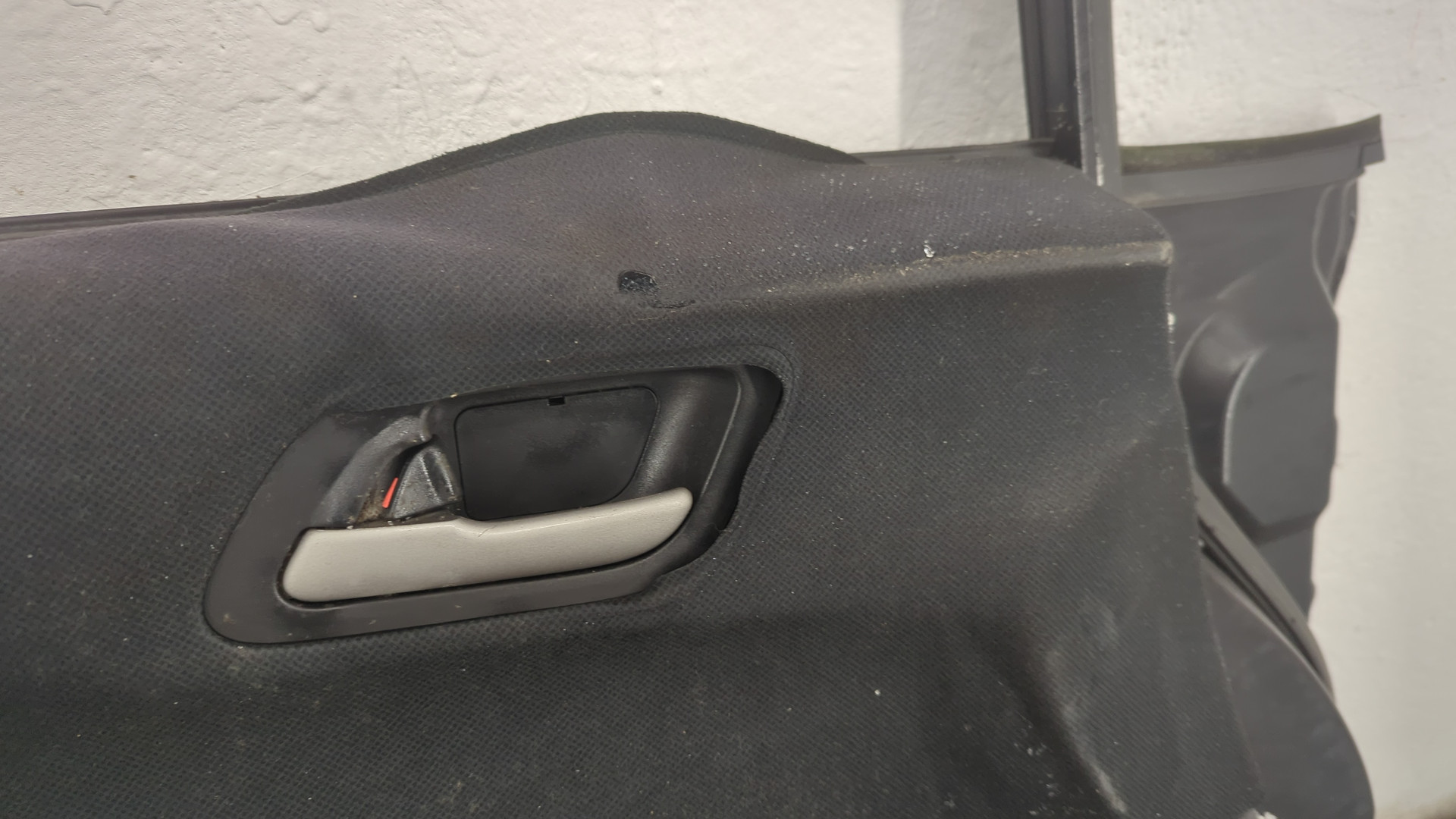 Дверь передняя левая