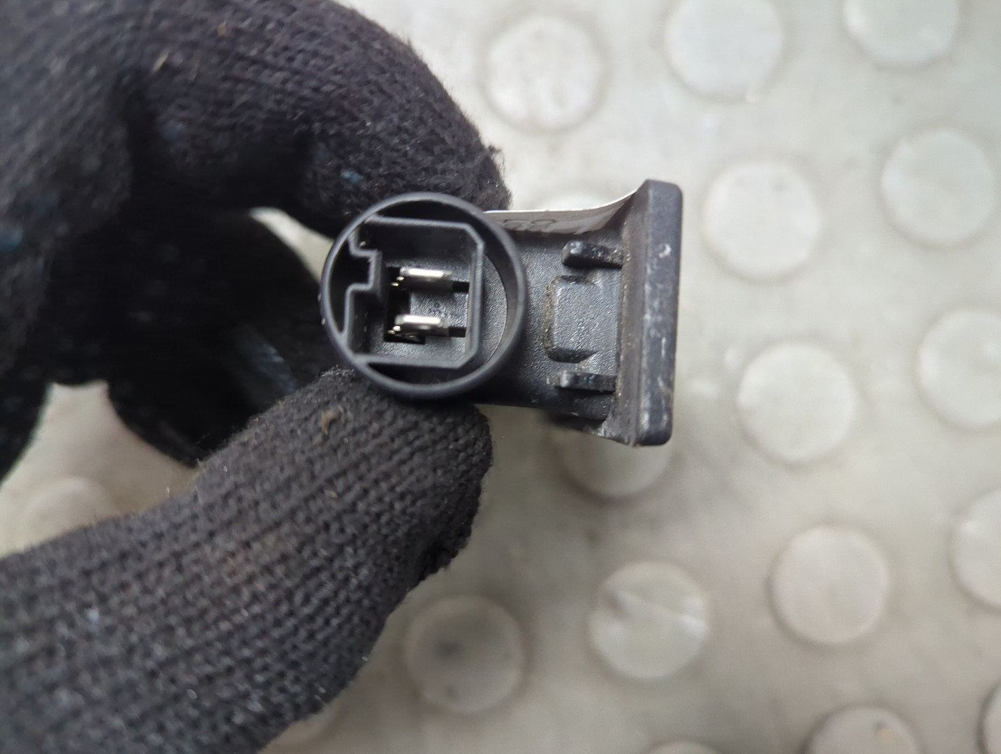 Фонарь подсветки номера