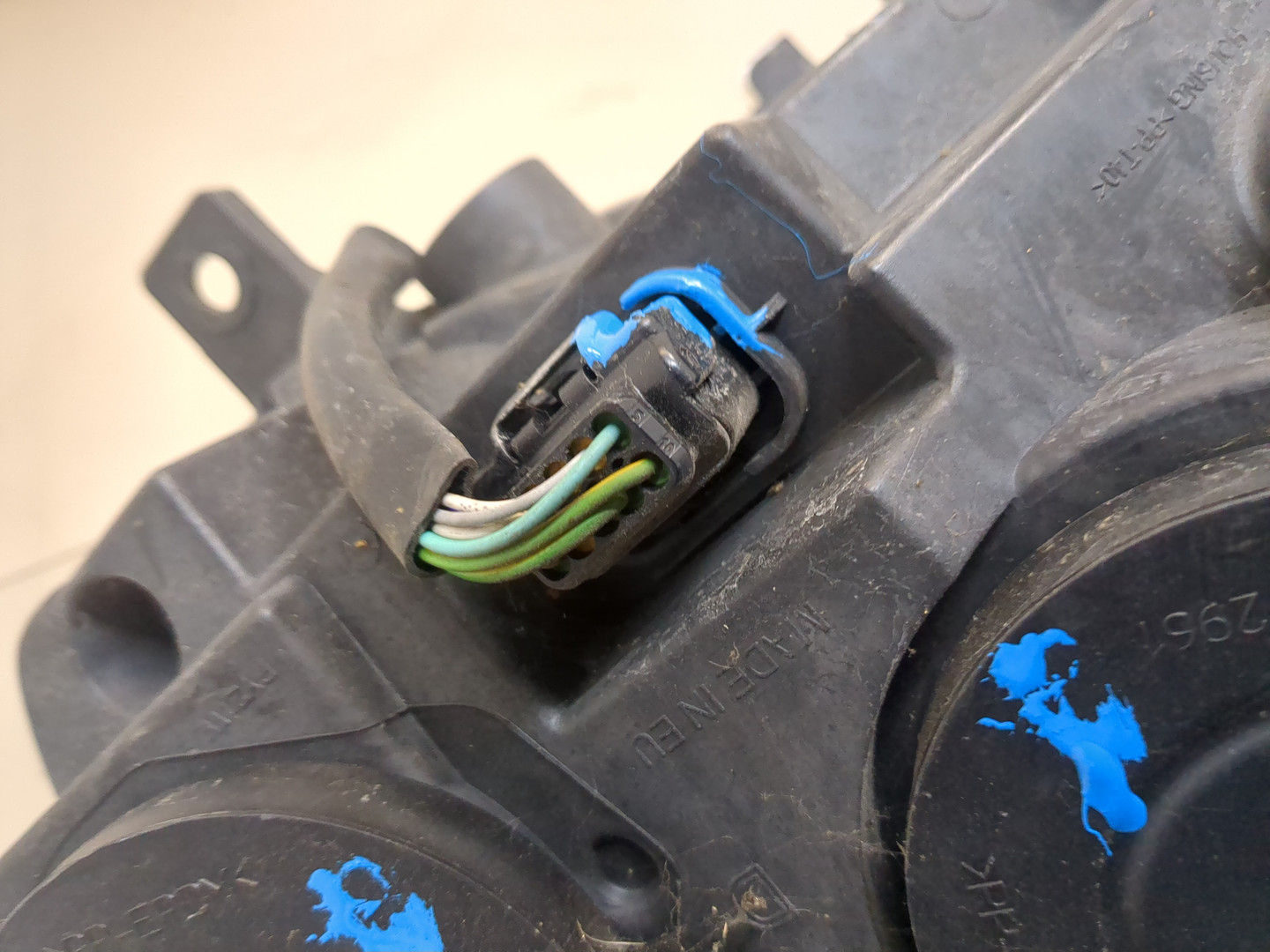 Фара правая