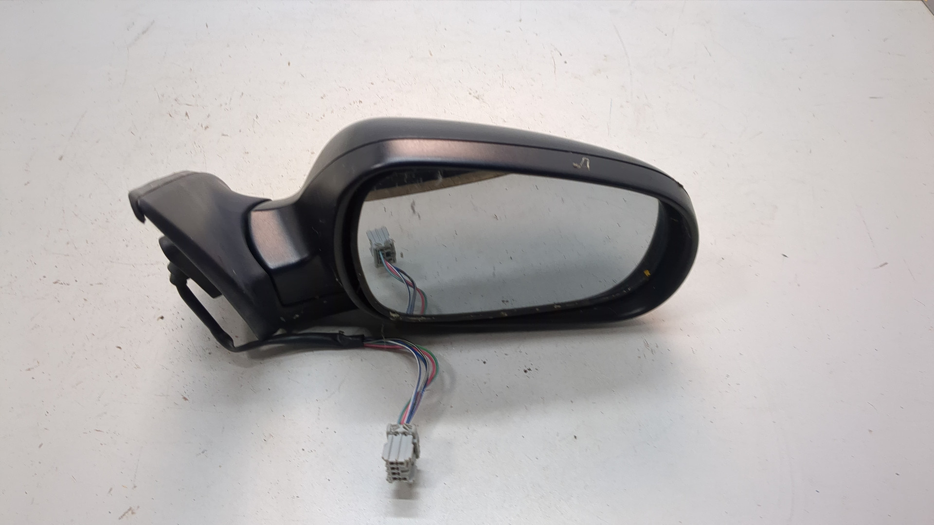 Зеркало правое электрическое