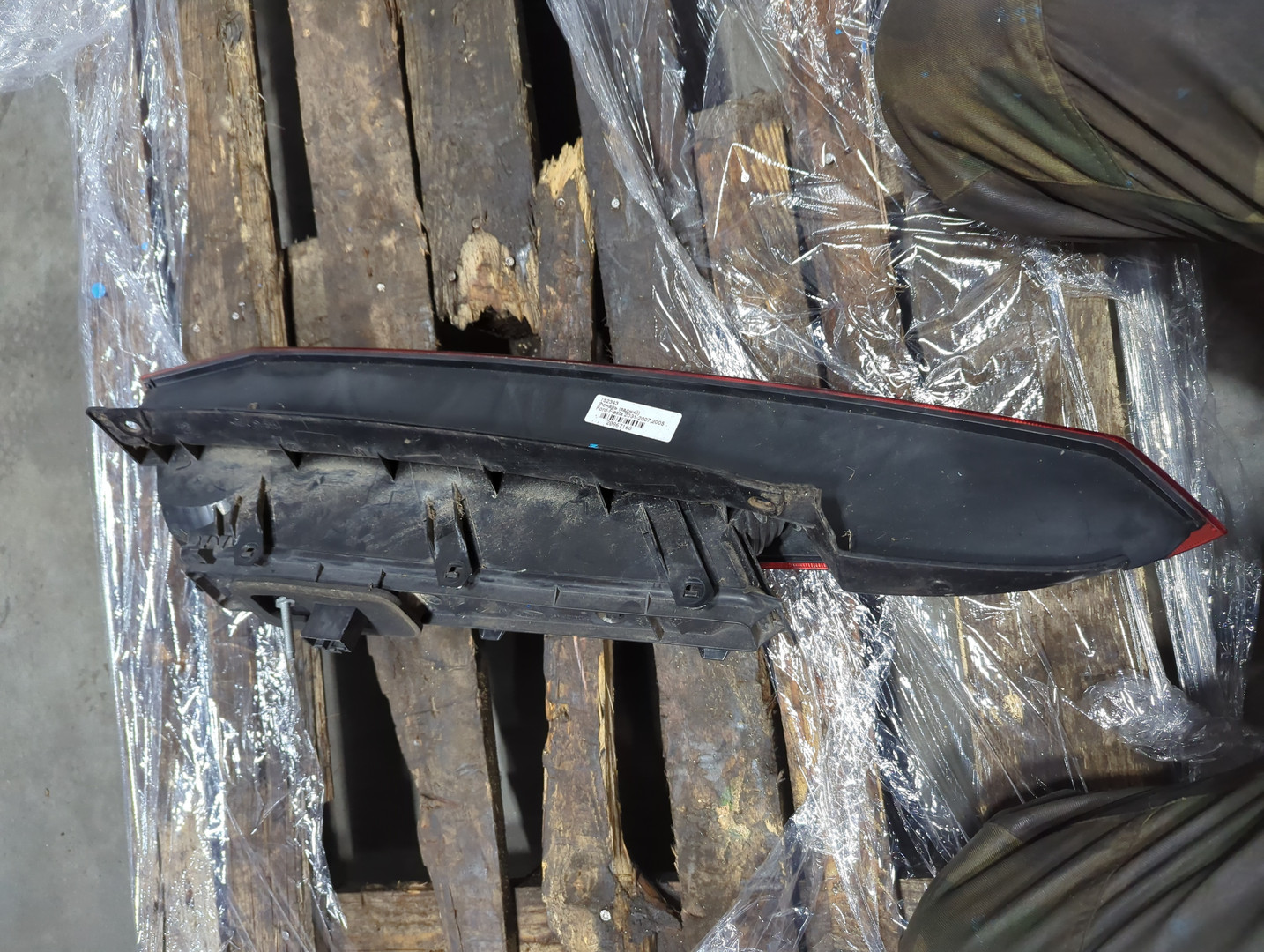 Фонарь задний левый