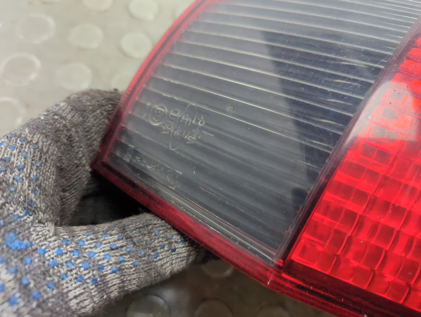 Фонарь задний левый