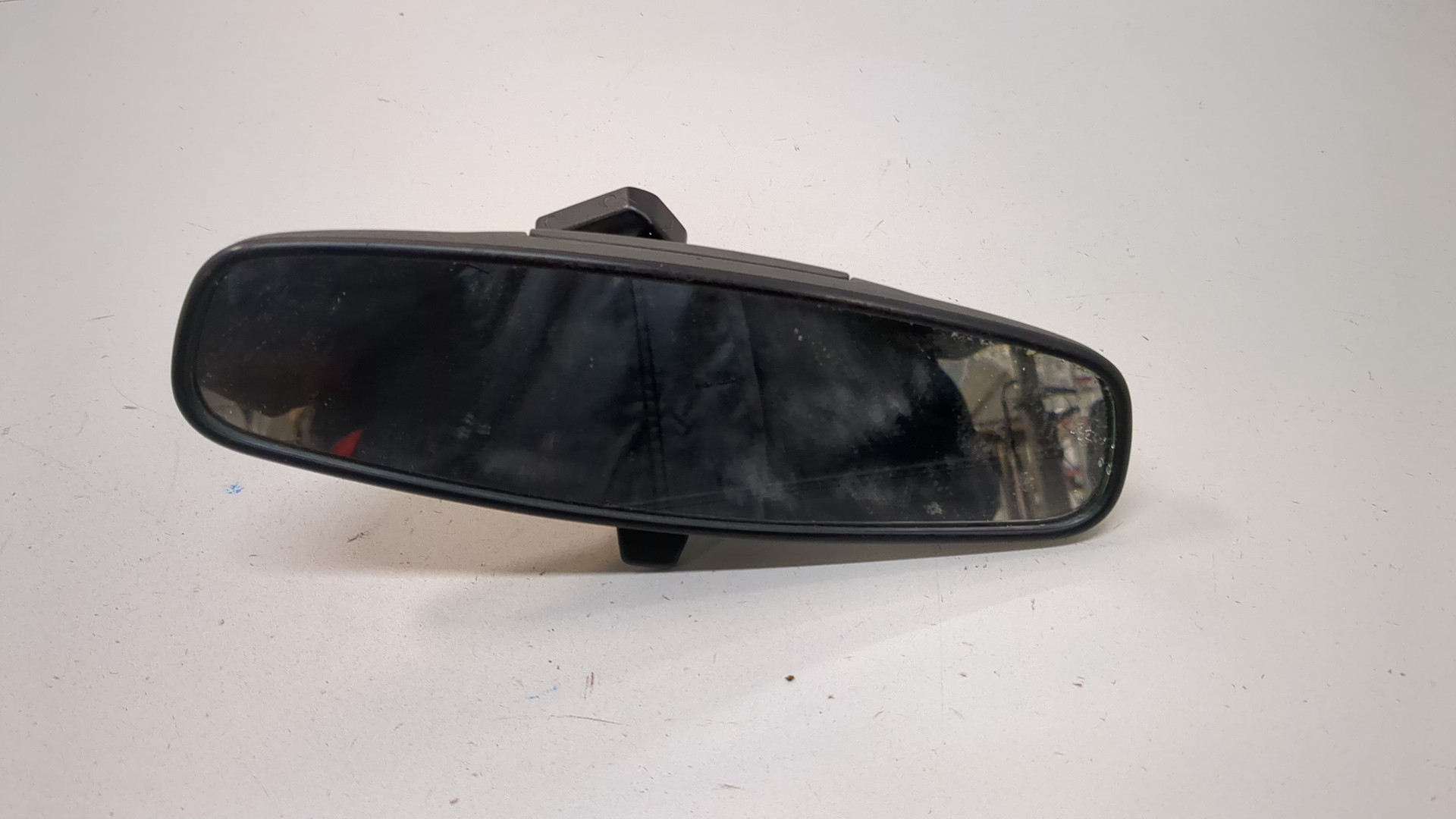 Зеркало заднего вида