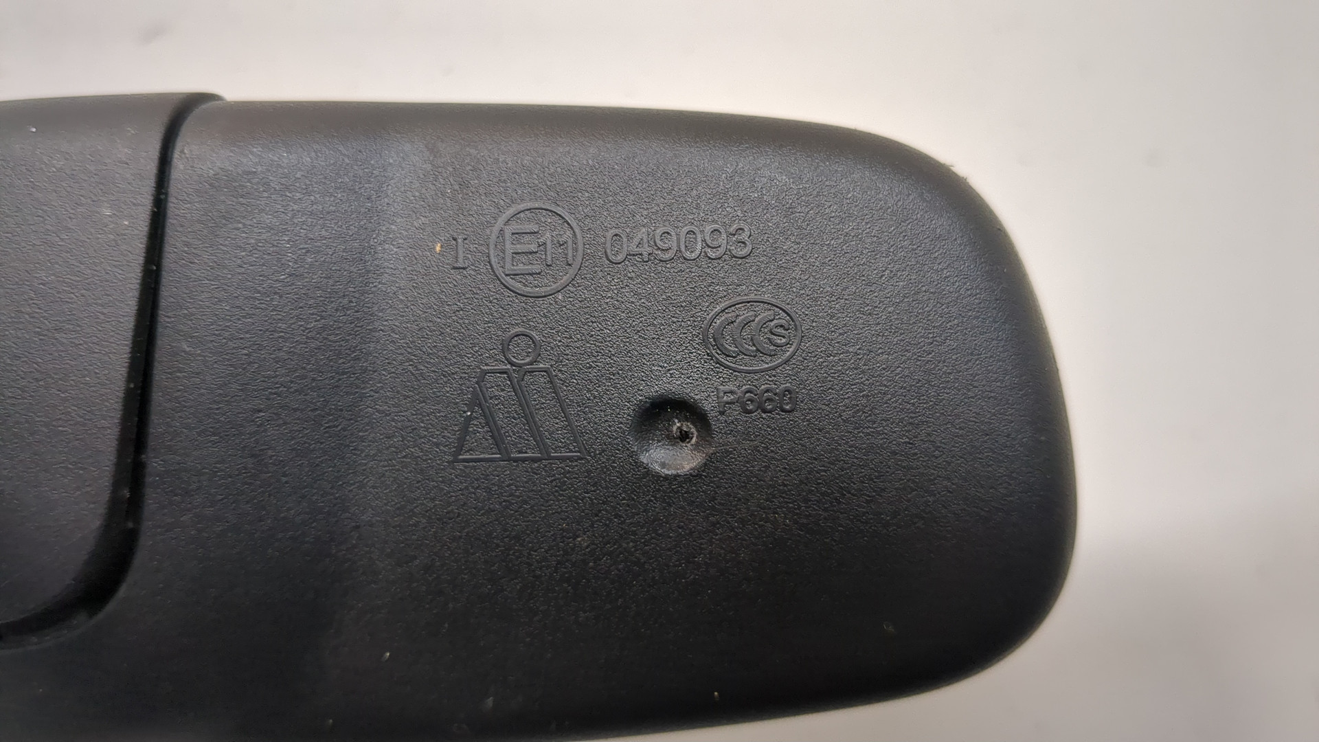 Зеркало заднего вида