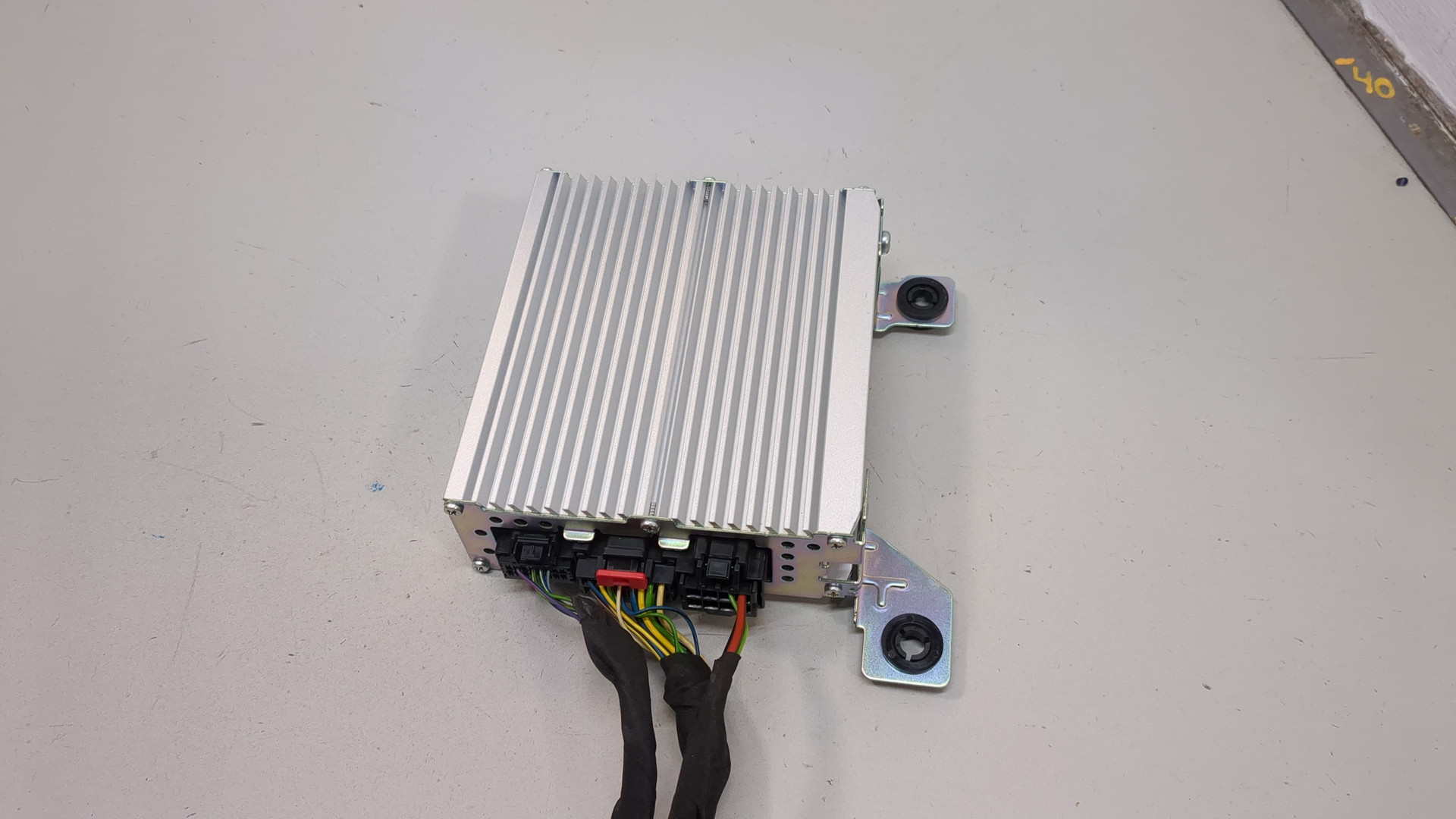 Усилитель акустической системы