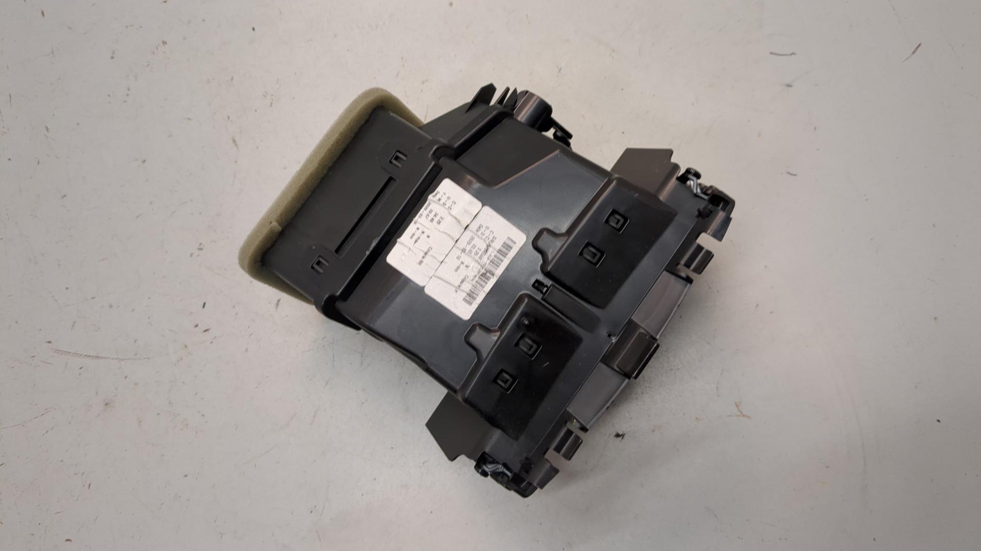 Дефлектор воздушный