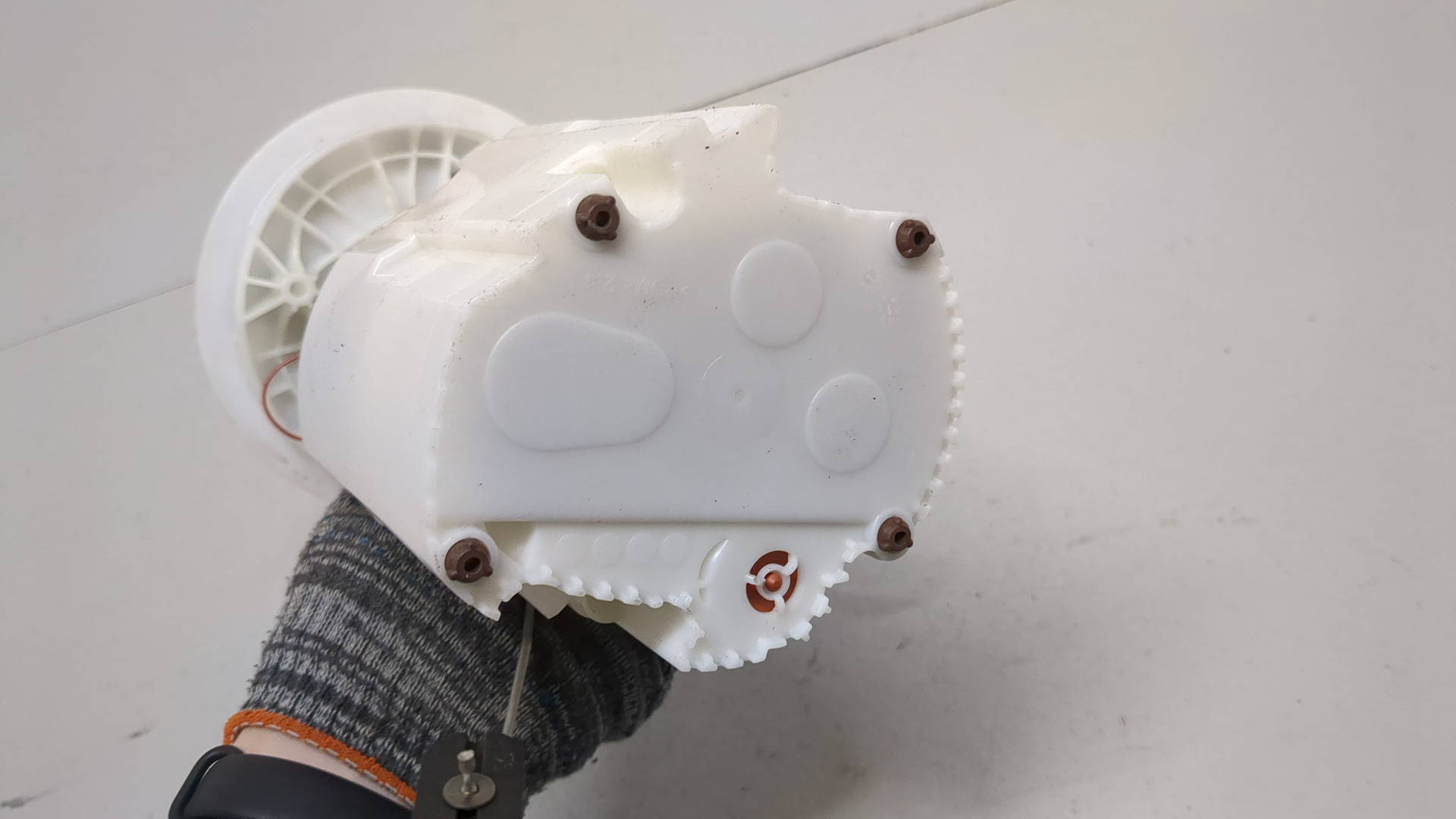 Насос топливный электрический