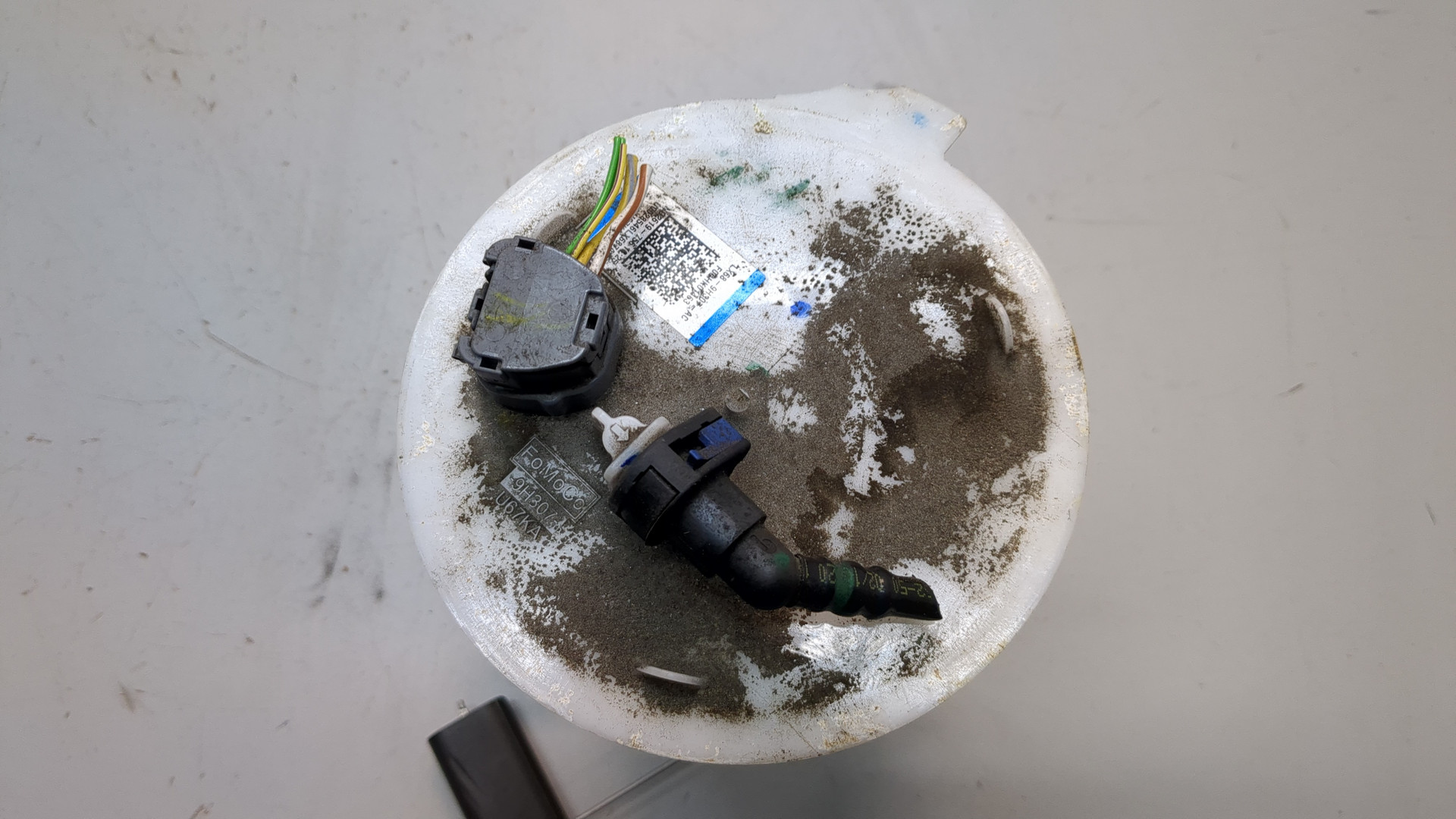 Насос топливный электрический