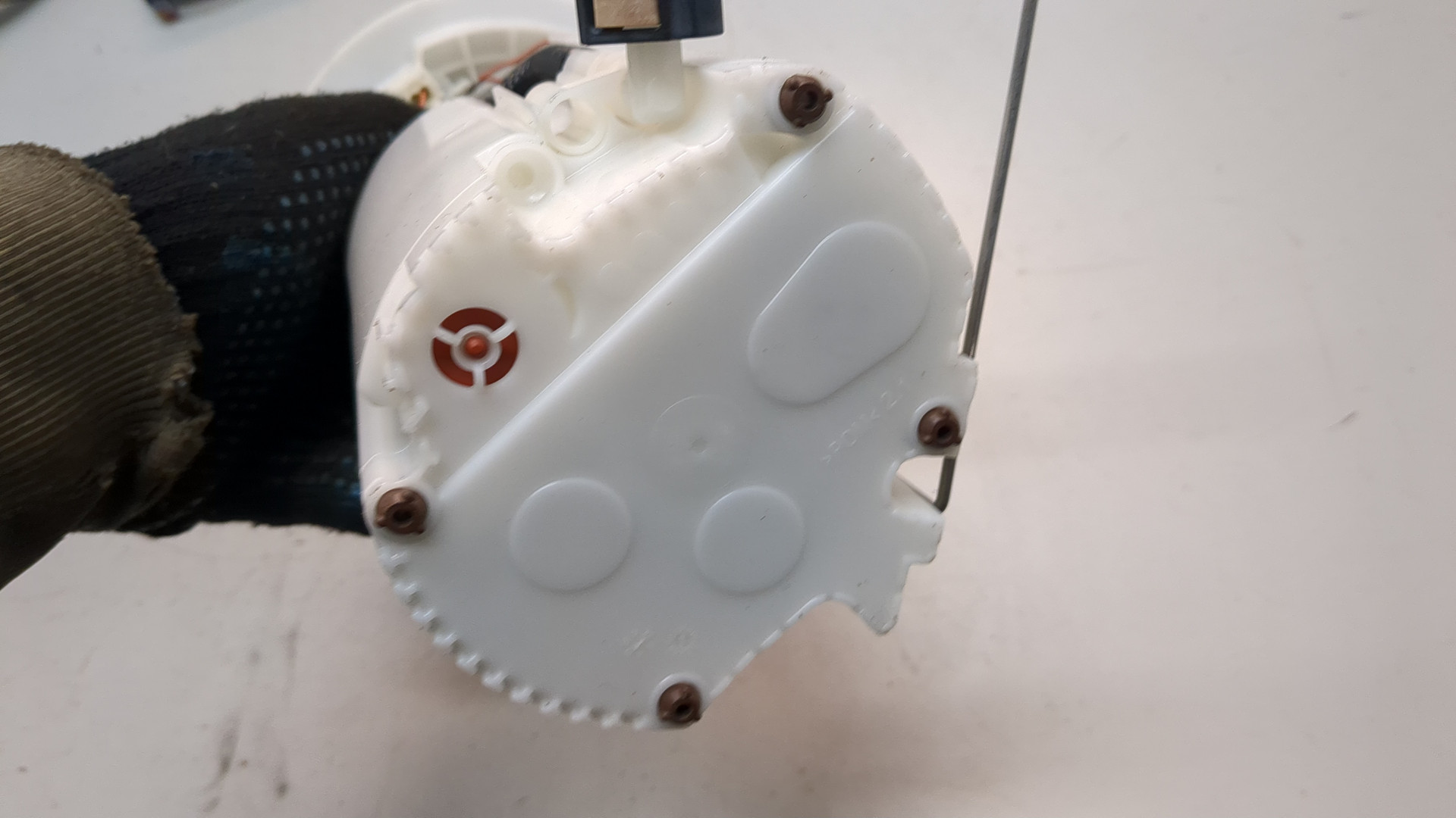 Насос топливный электрический