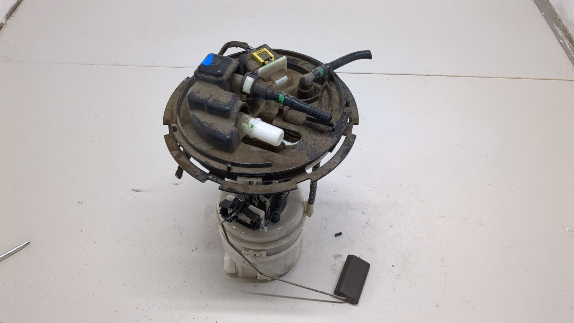 Насос топливный электрический