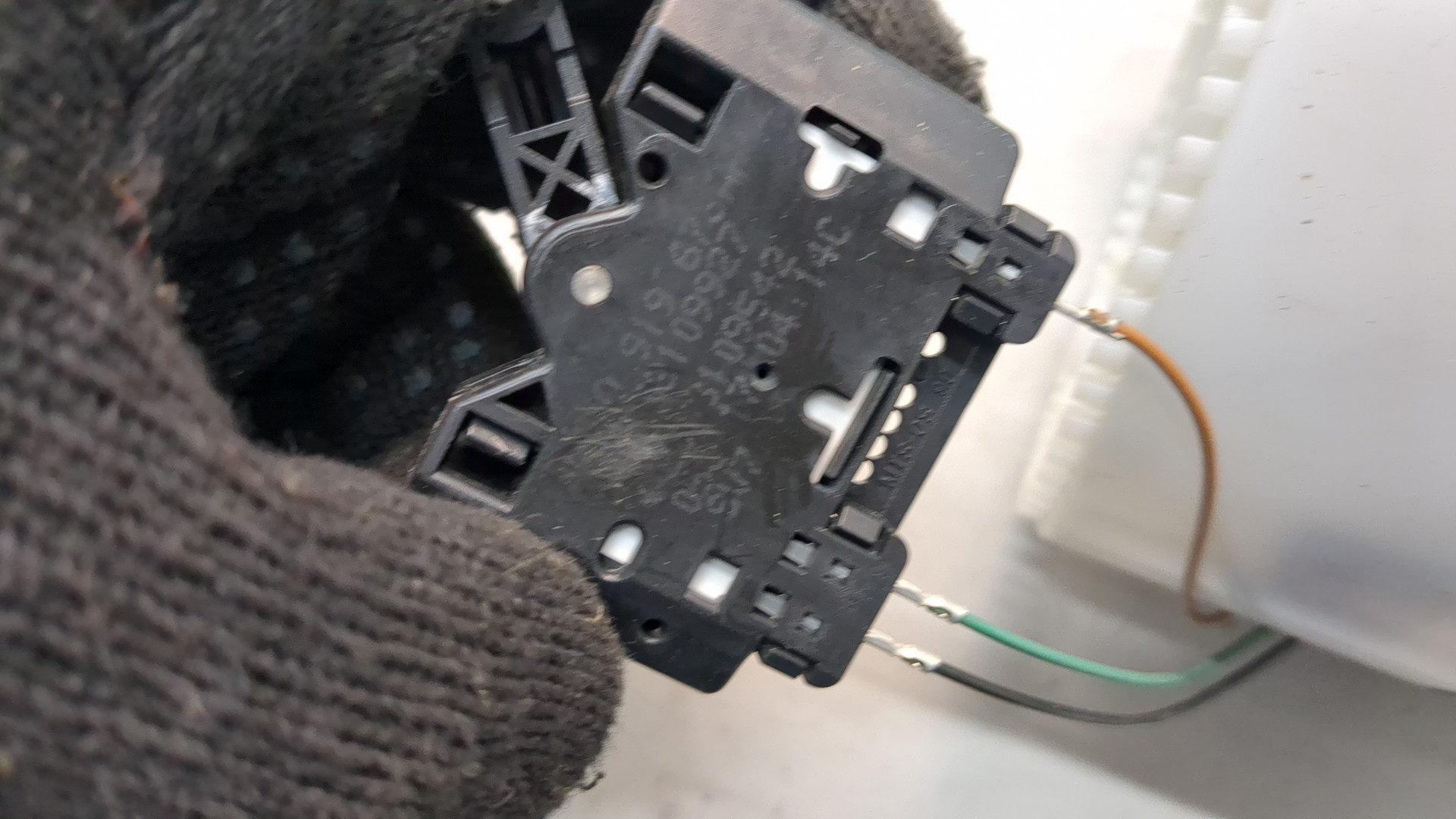 Насос топливный электрический