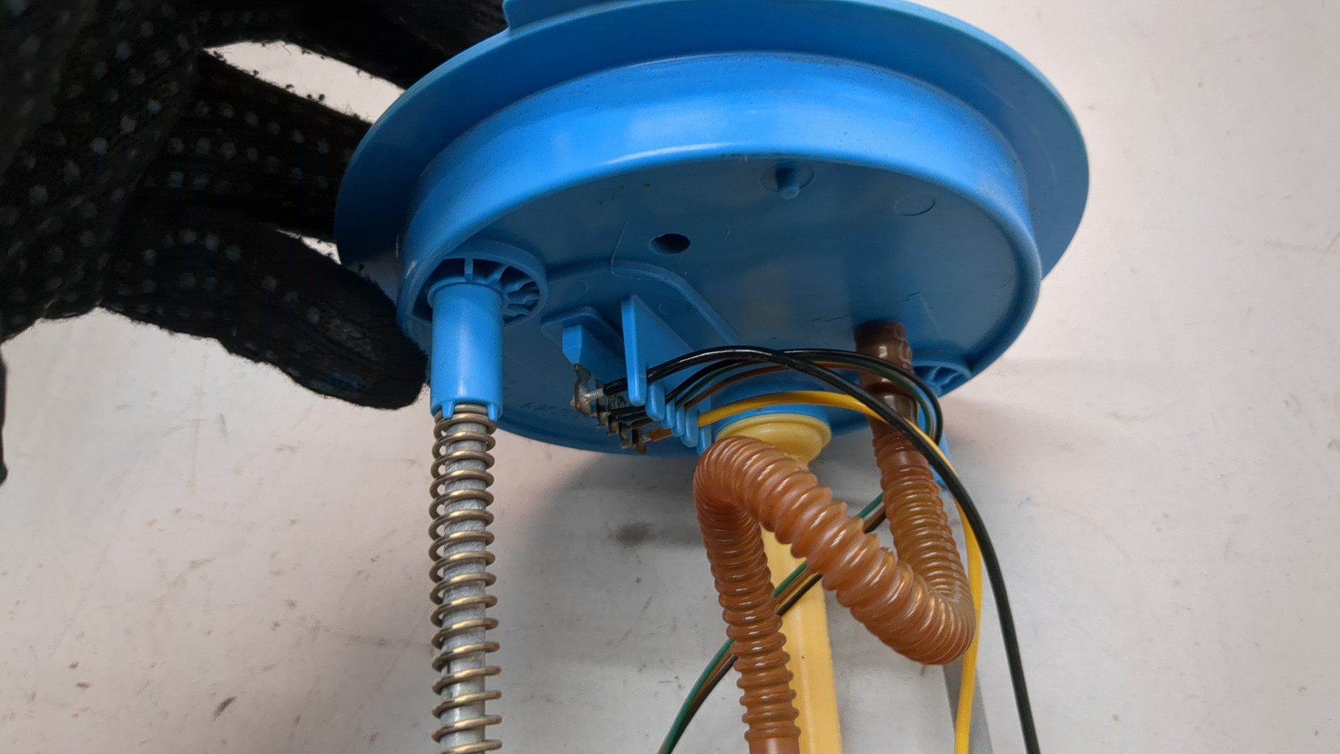 Насос топливный электрический