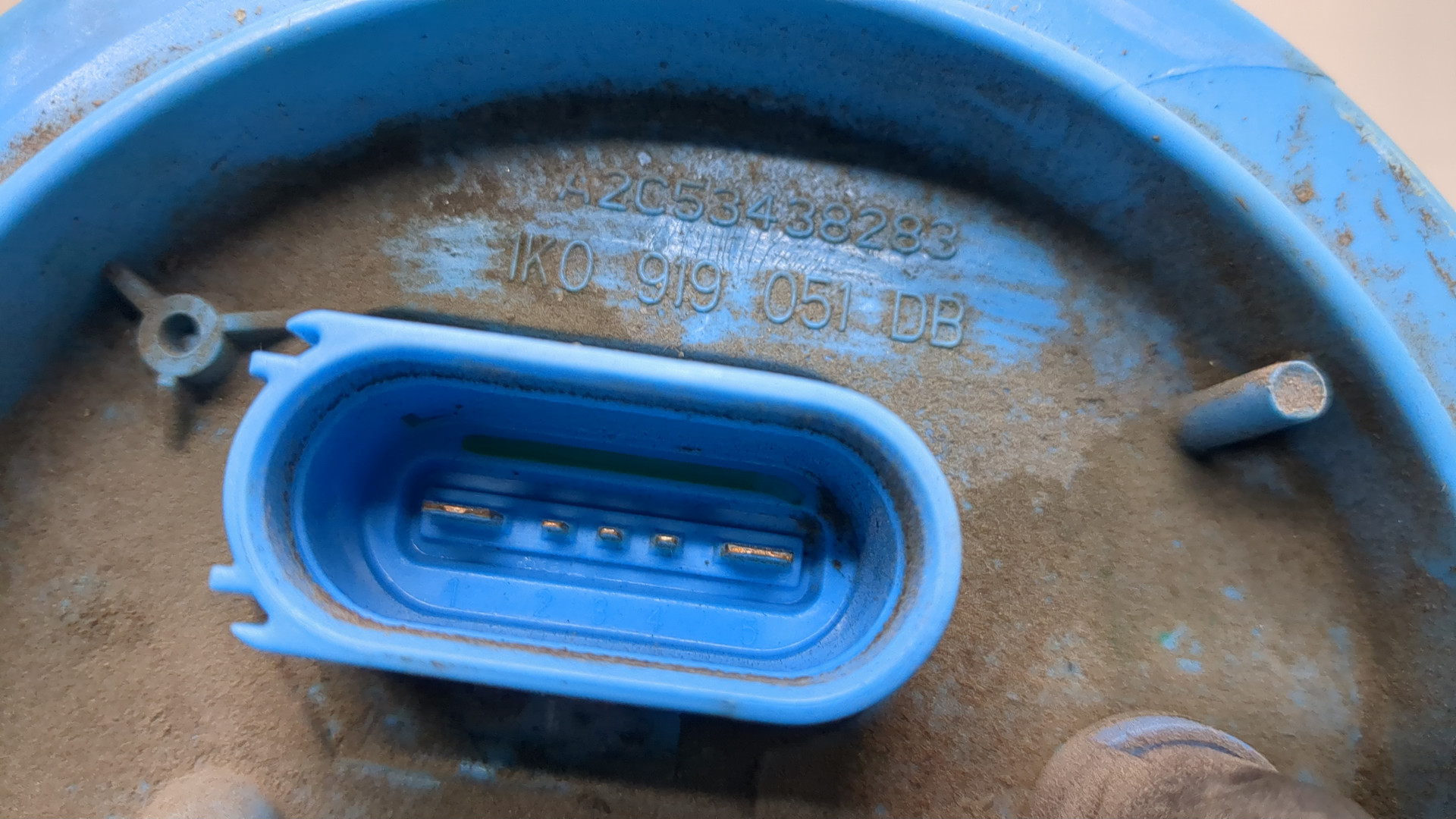 Насос топливный электрический