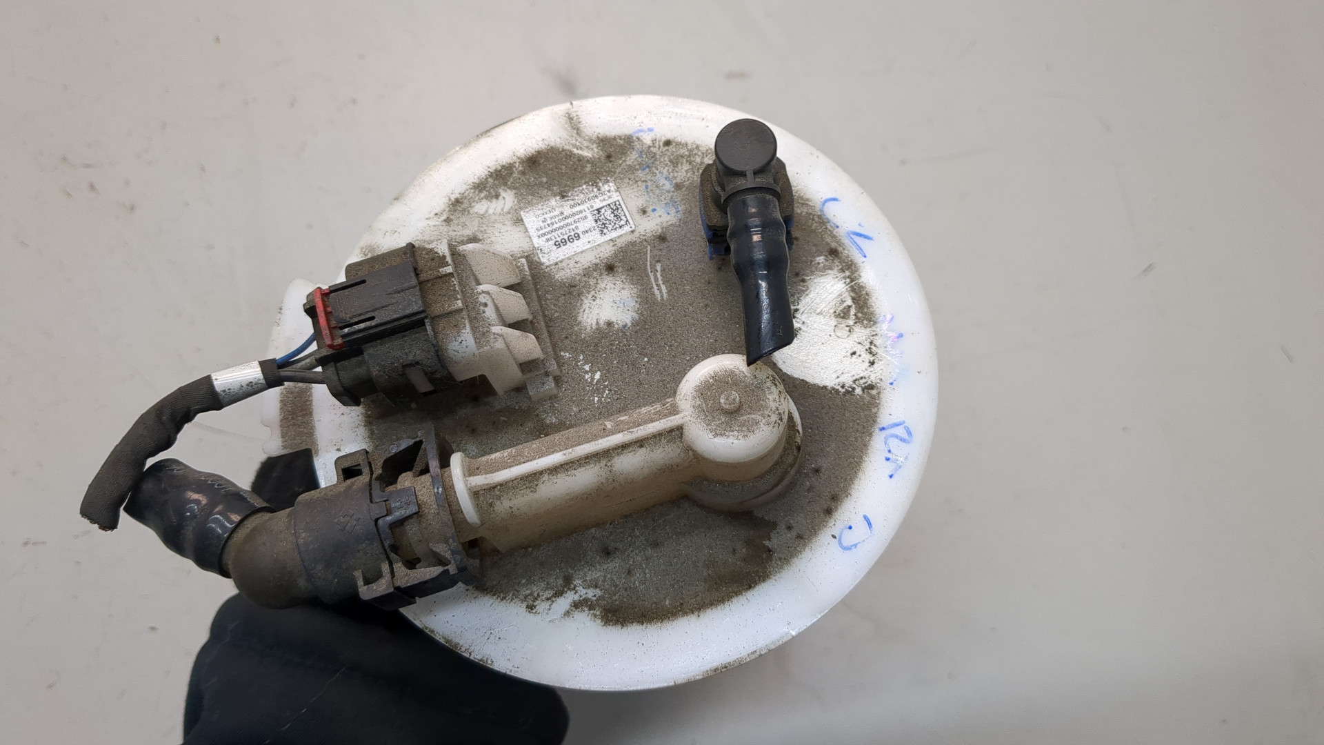 Насос топливный электрический