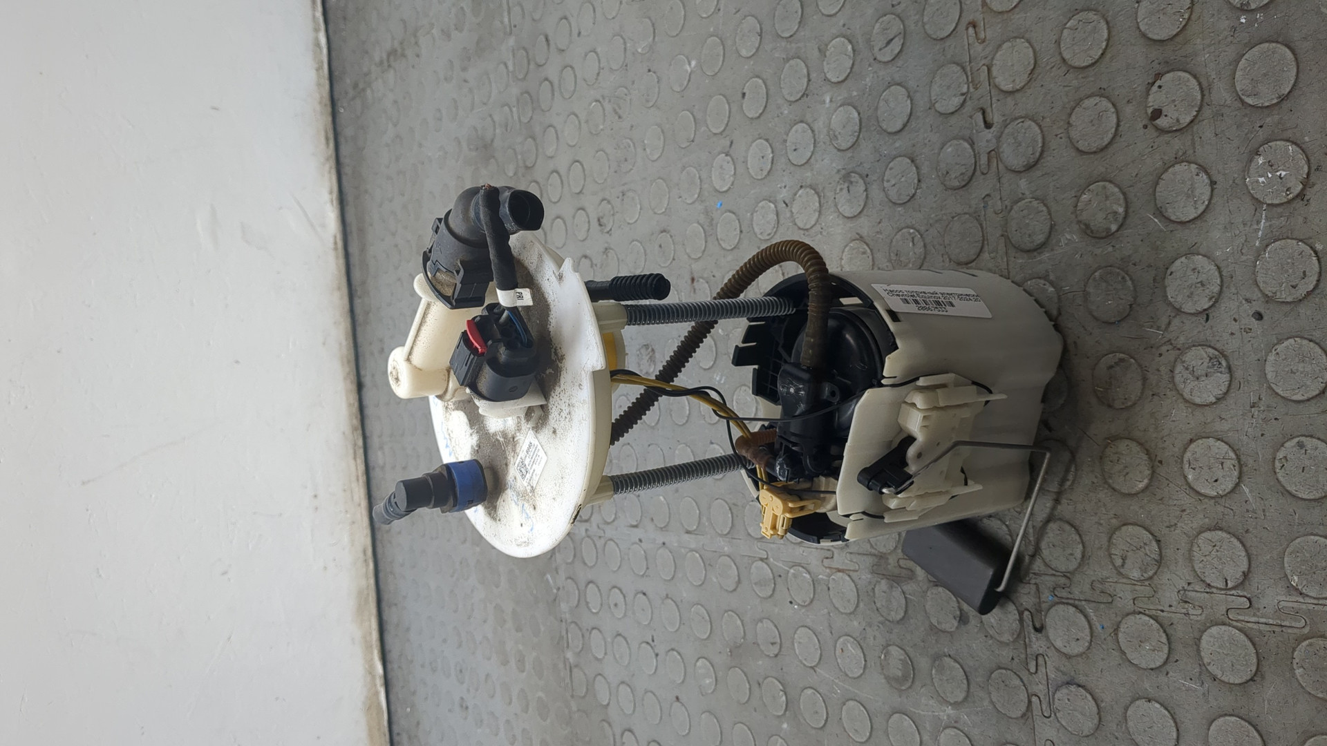 Насос топливный электрический