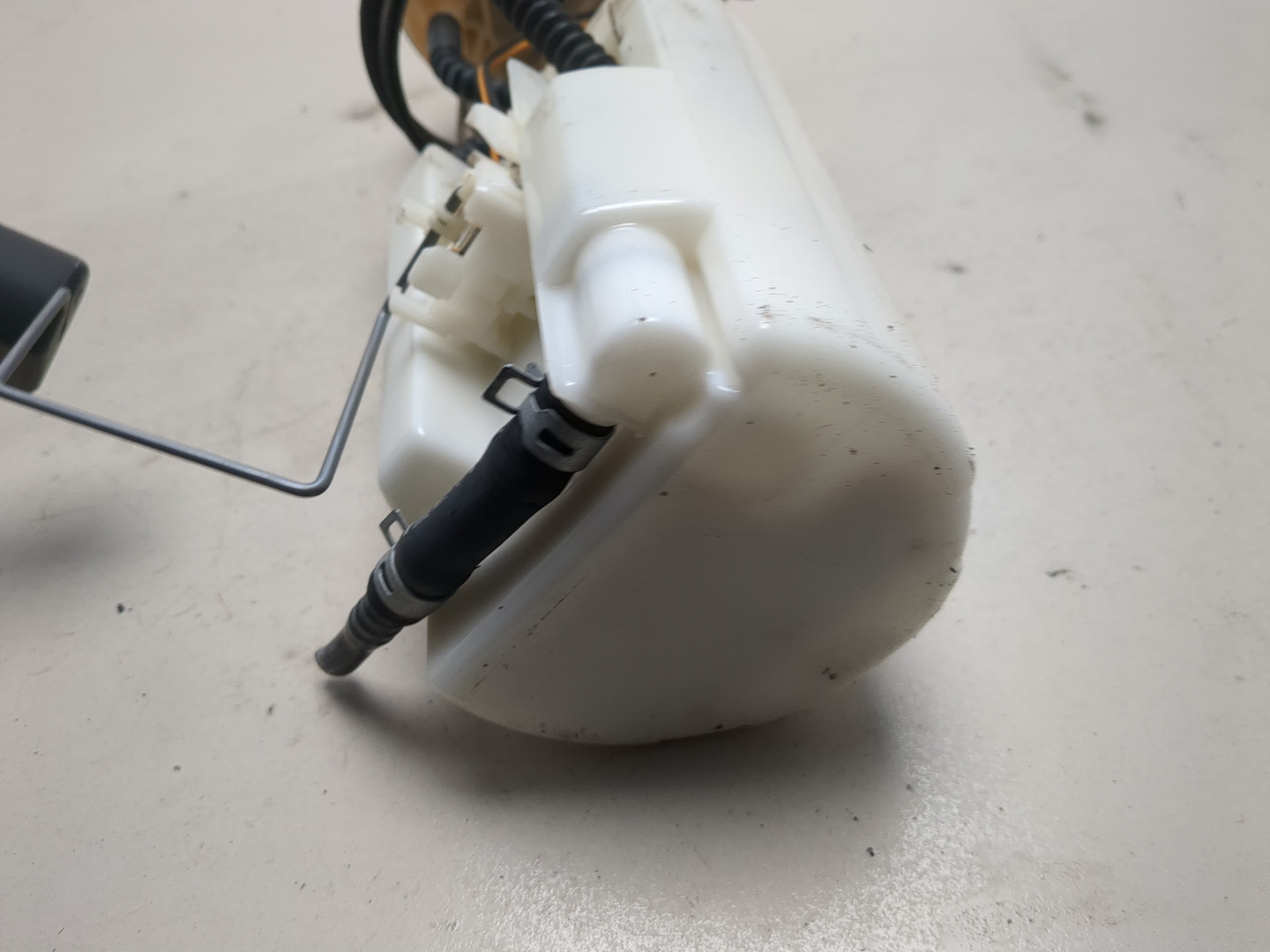 Насос топливный электрический