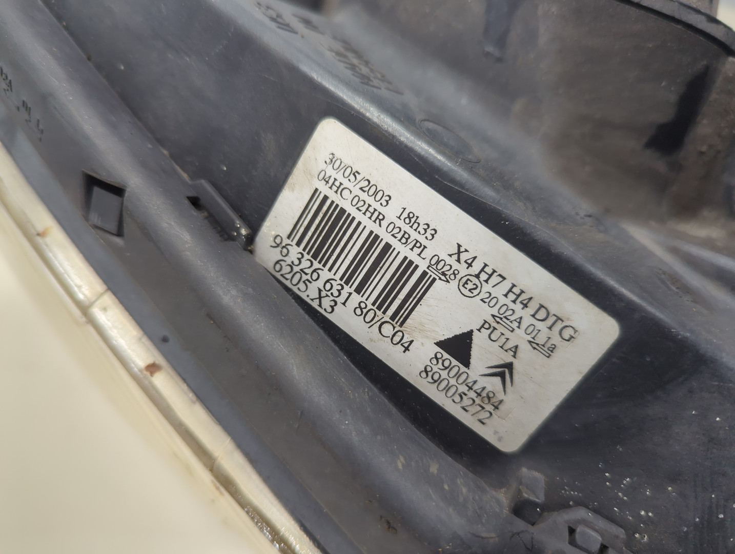 Фара правая