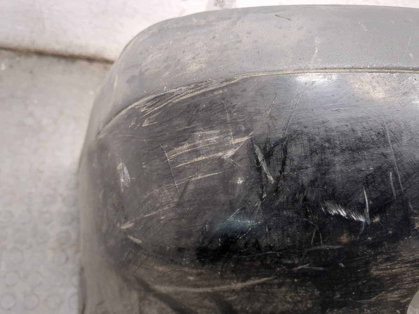 Бампер передний