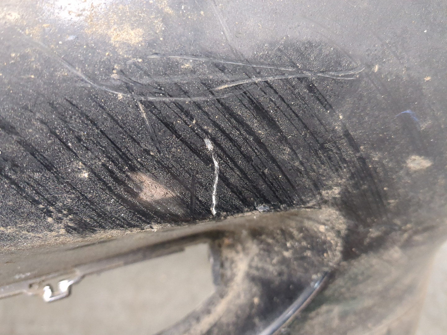 Бампер передний