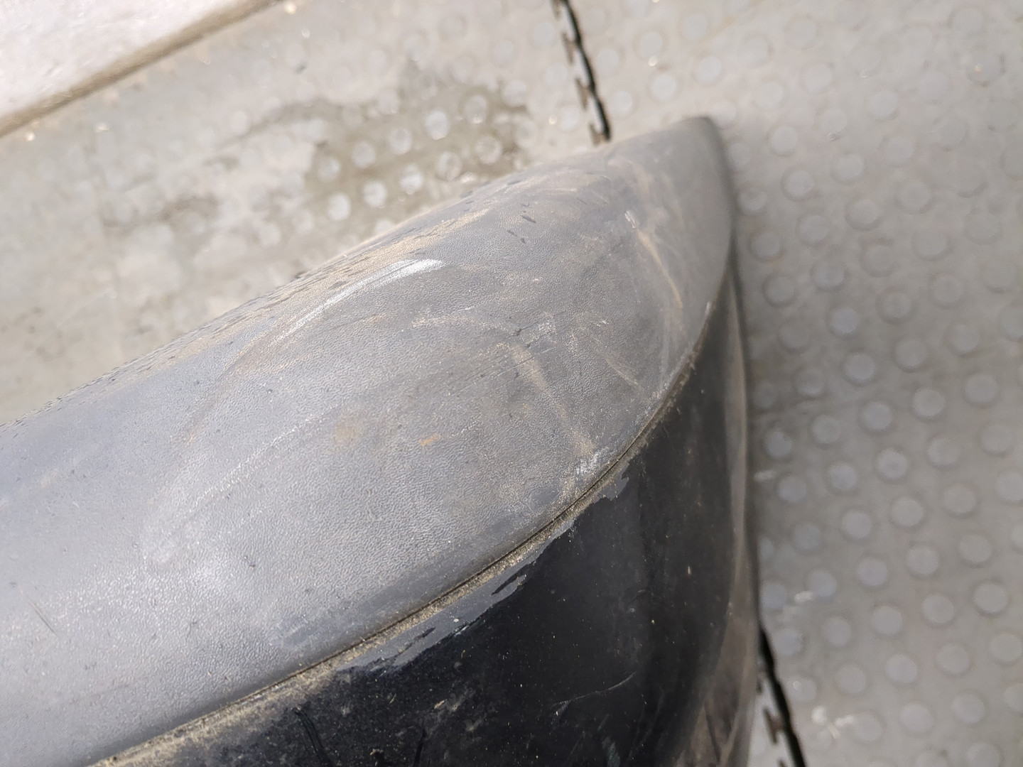 Бампер передний