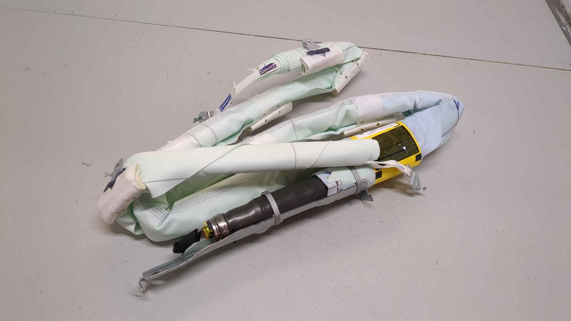 Подушка безопасности боковая (шторка)