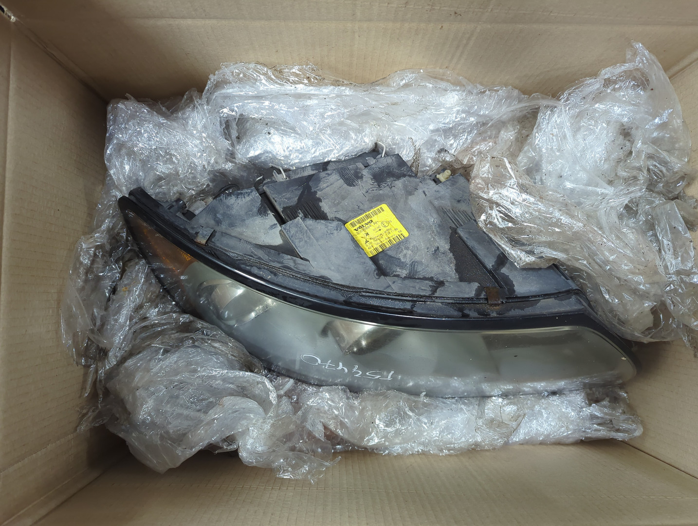 Фара правая