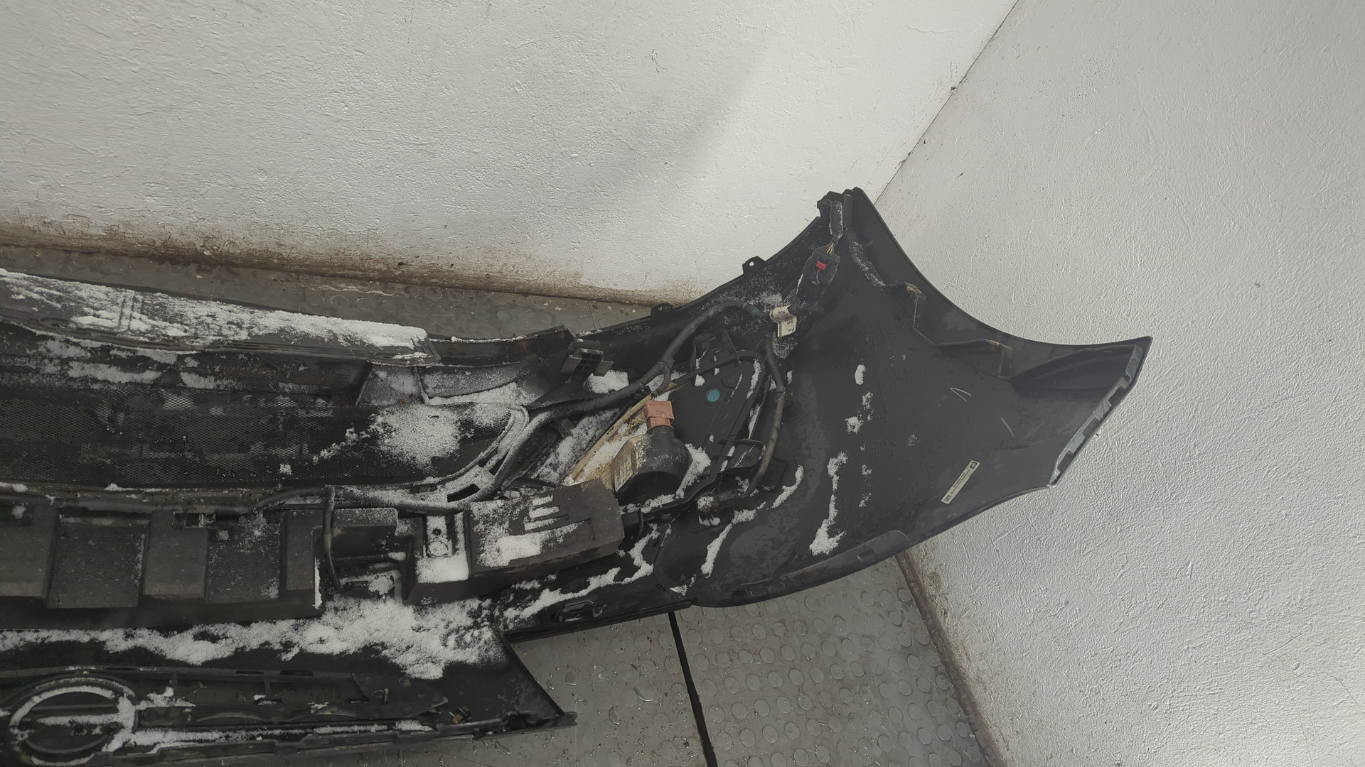 Бампер передний