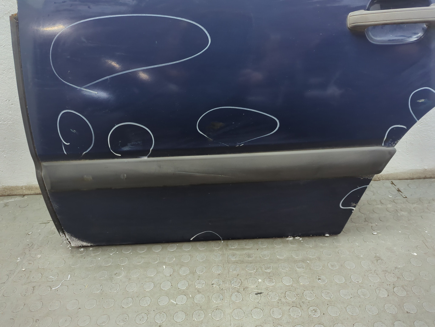 Дверь задняя левая