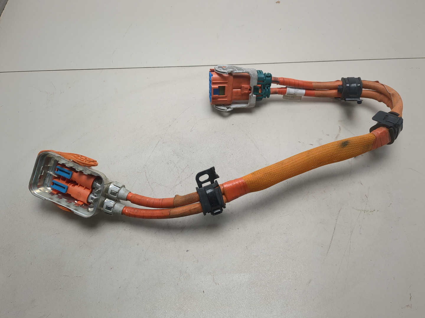 Провод высокого напряжения