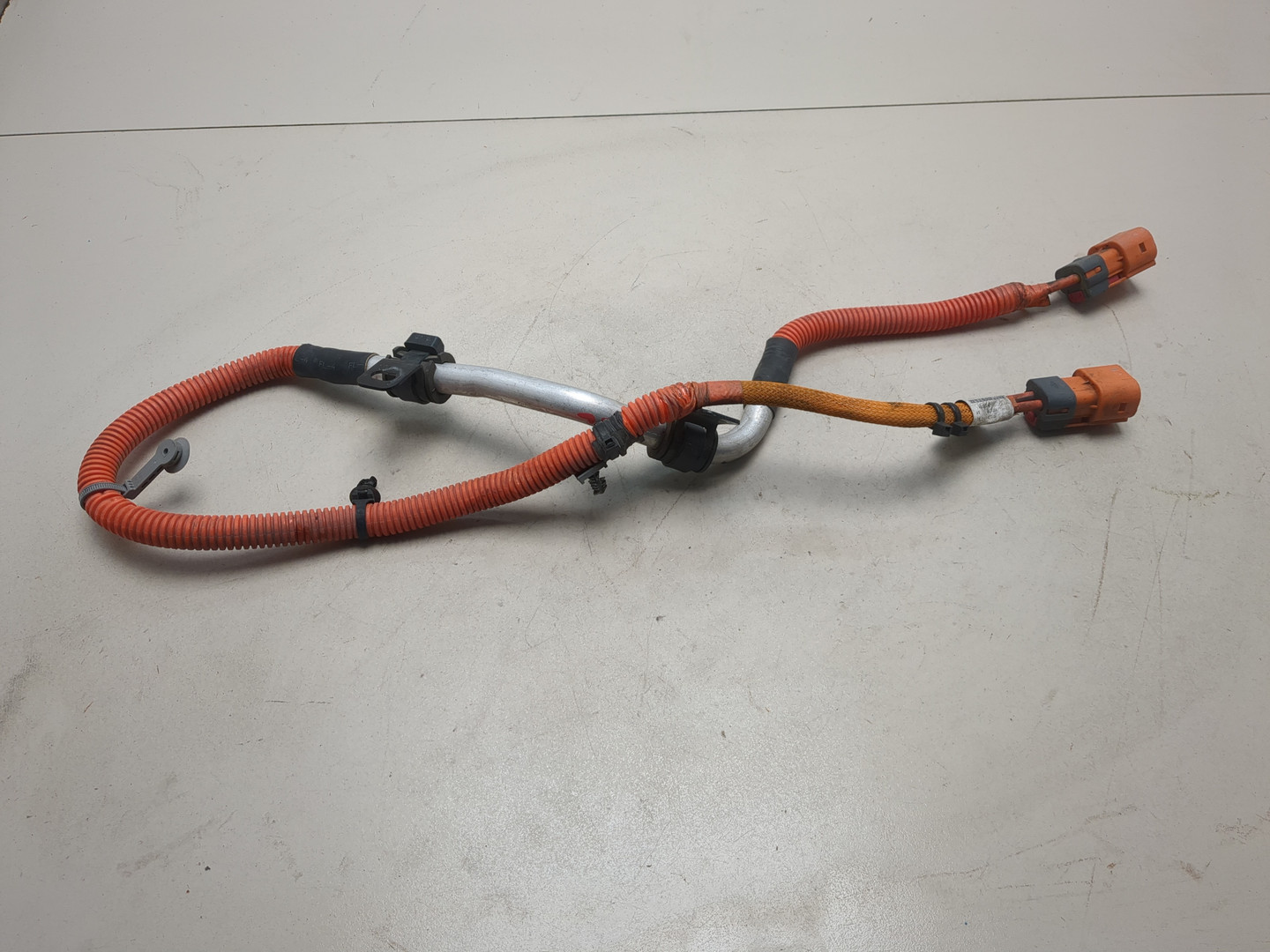 Провод высокого напряжения