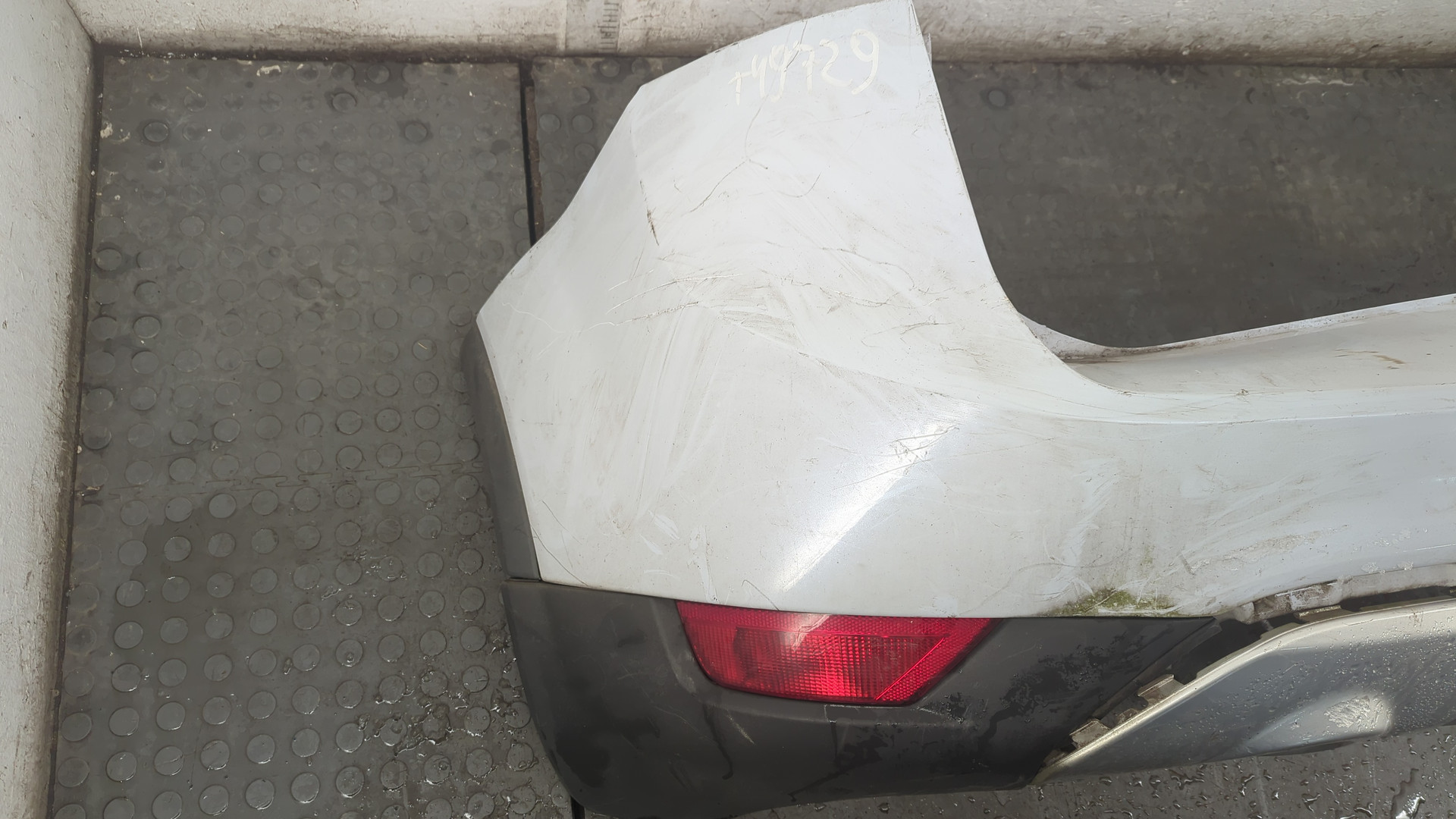 Бампер задний