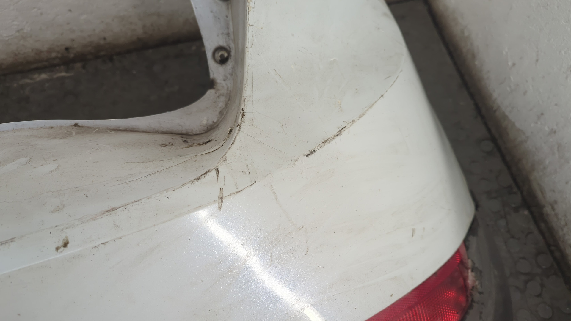 Бампер задний