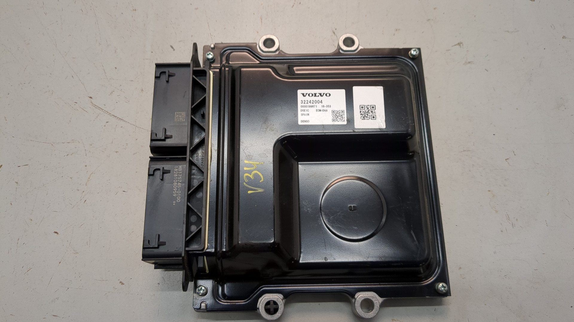 Блок управления двигателем