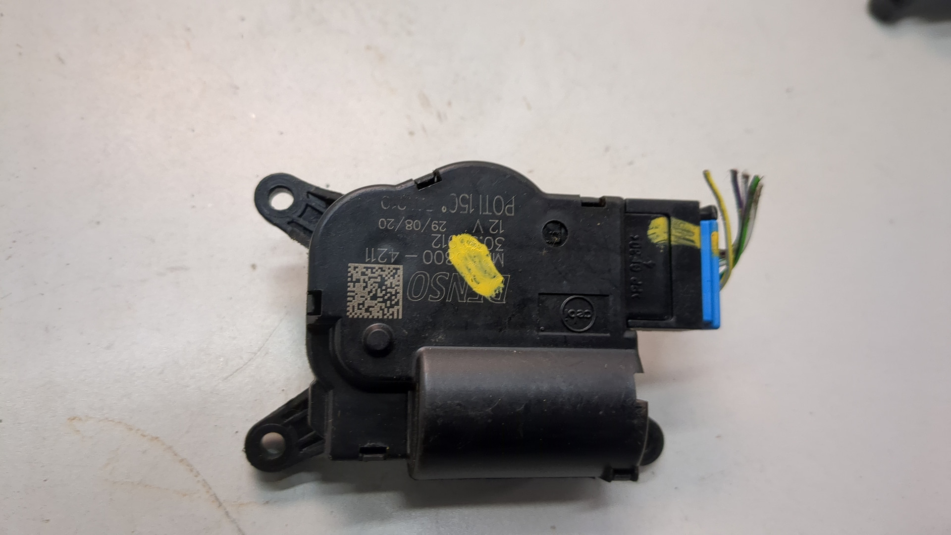 Моторчик заслонки печки