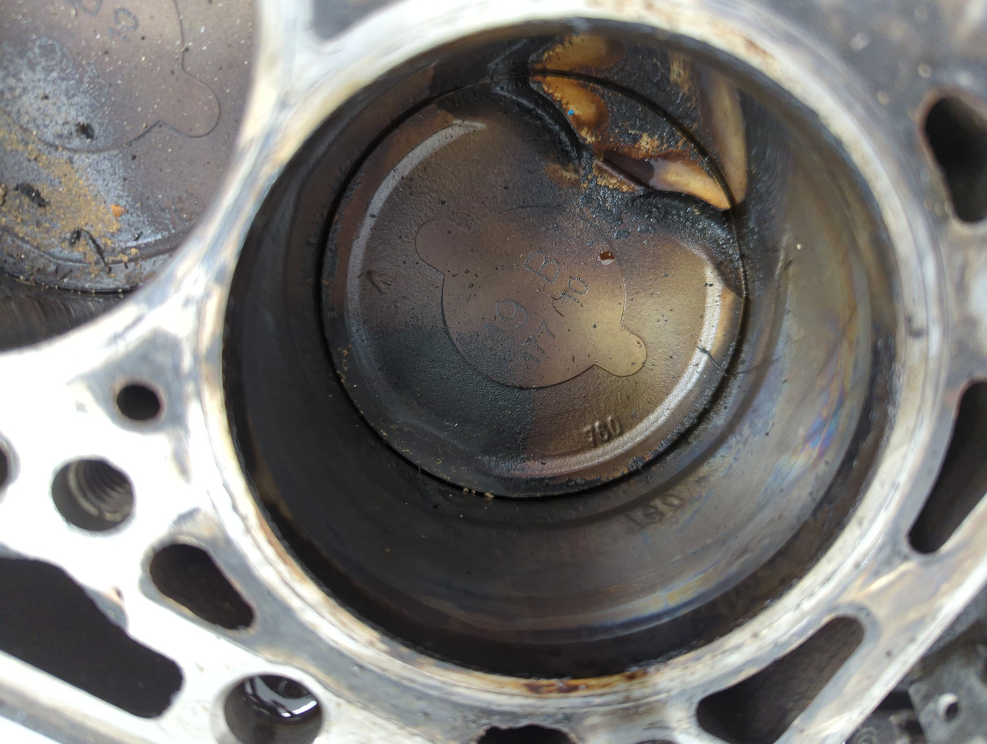 Блок двигателя