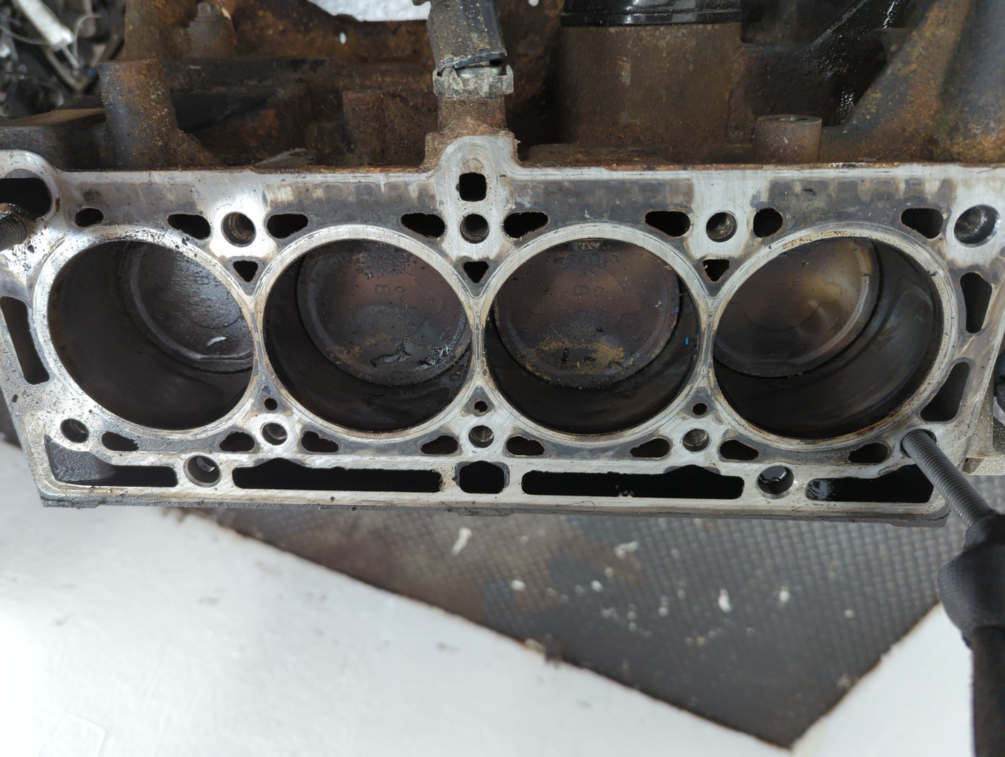 Блок двигателя