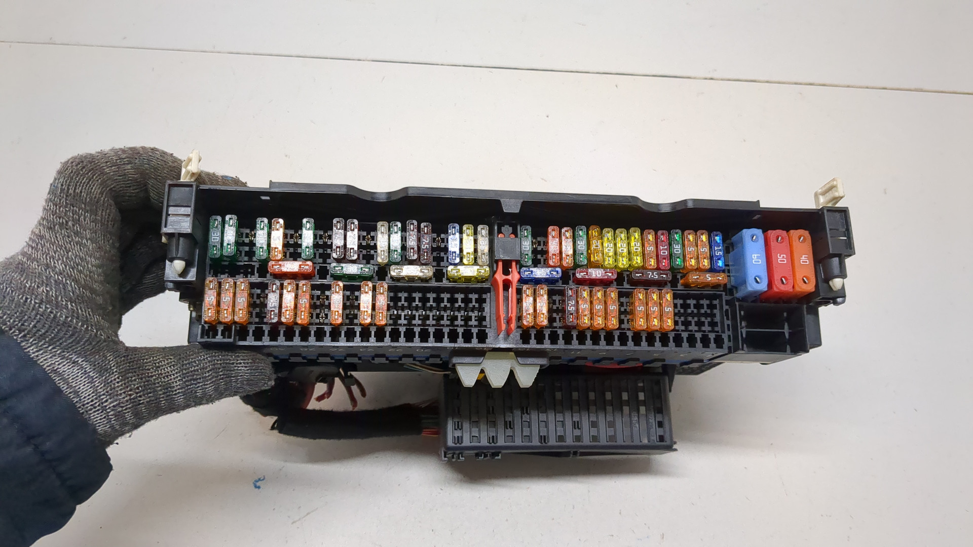 Блок предохранителей