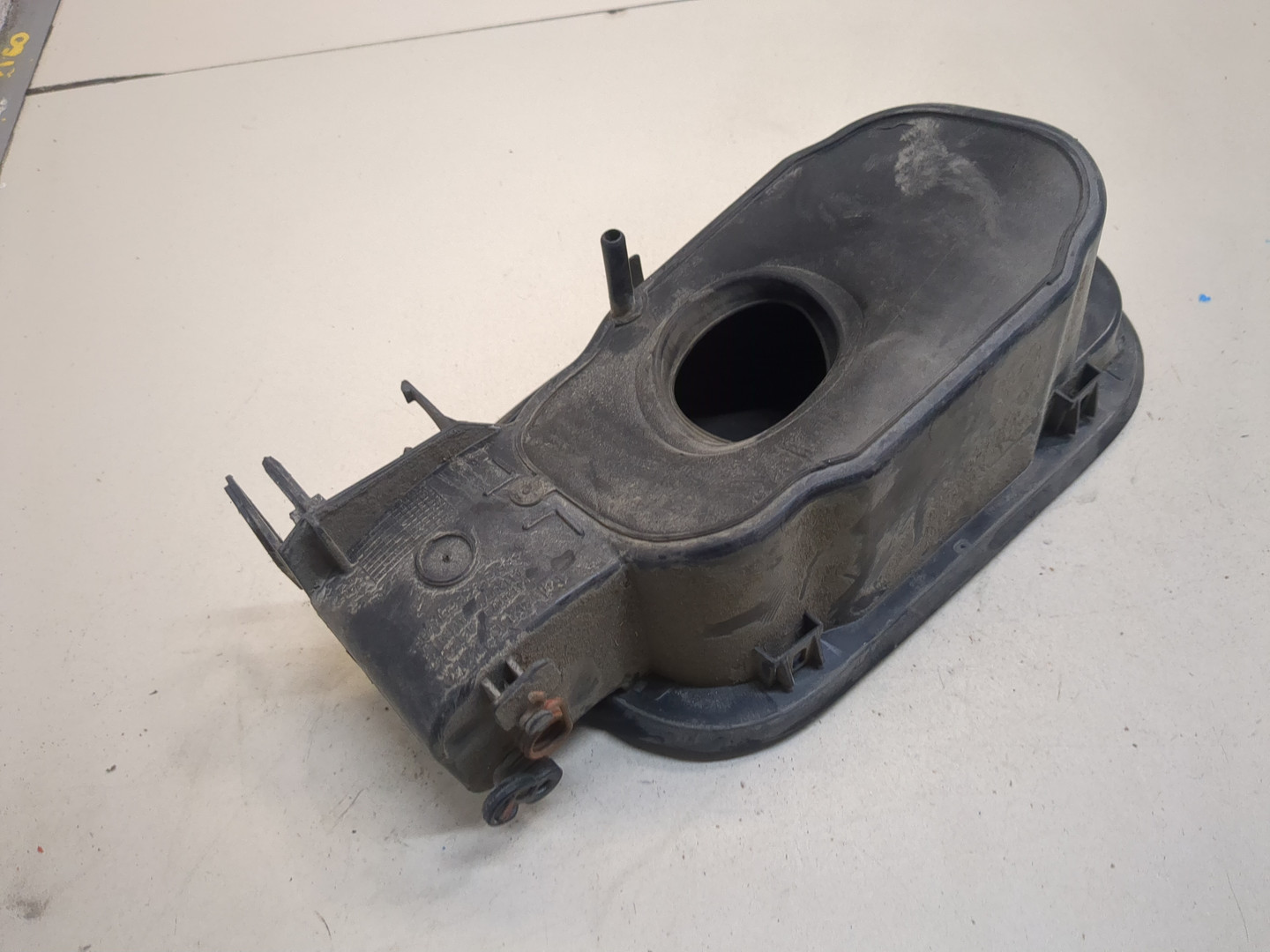 Лючок бензобака